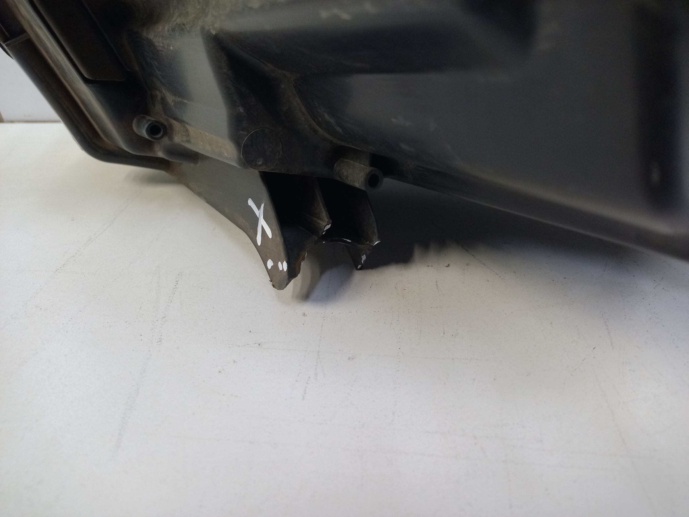 Фара передняя правая Renault Logan 2