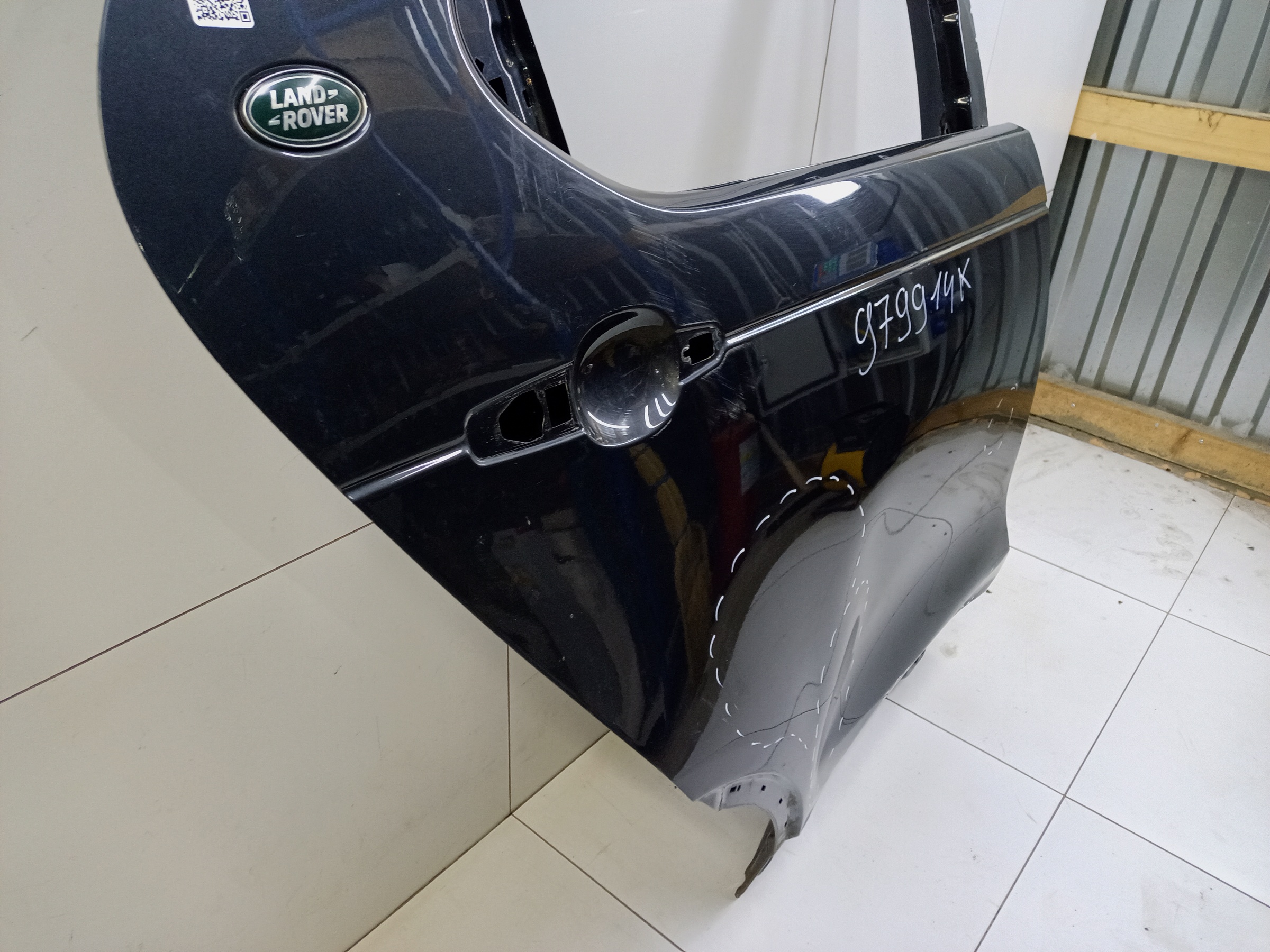 Дверь задняя правая Land Rover Discovery 5
