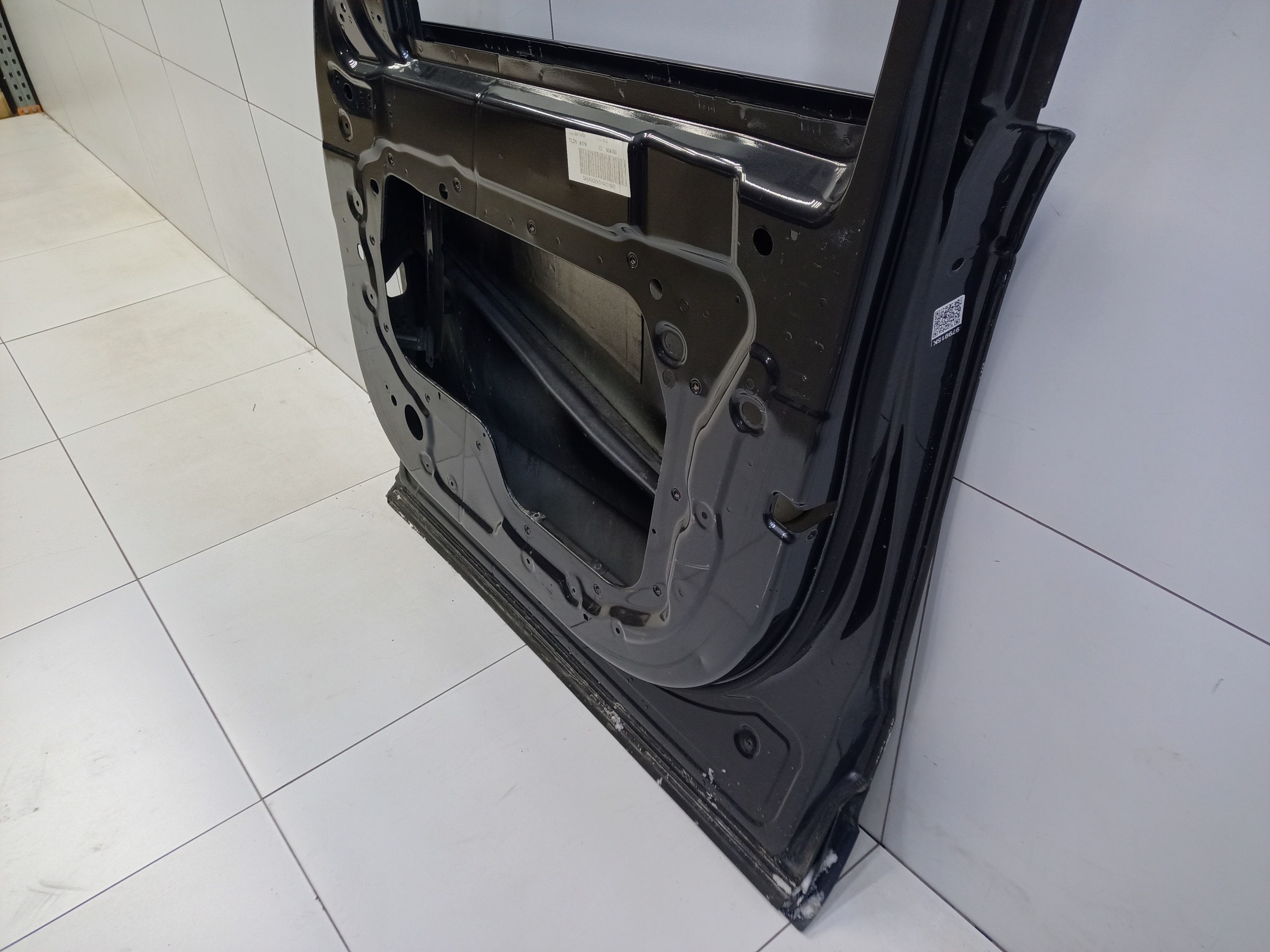 Дверь передняя правая Land Rover Discovery 5