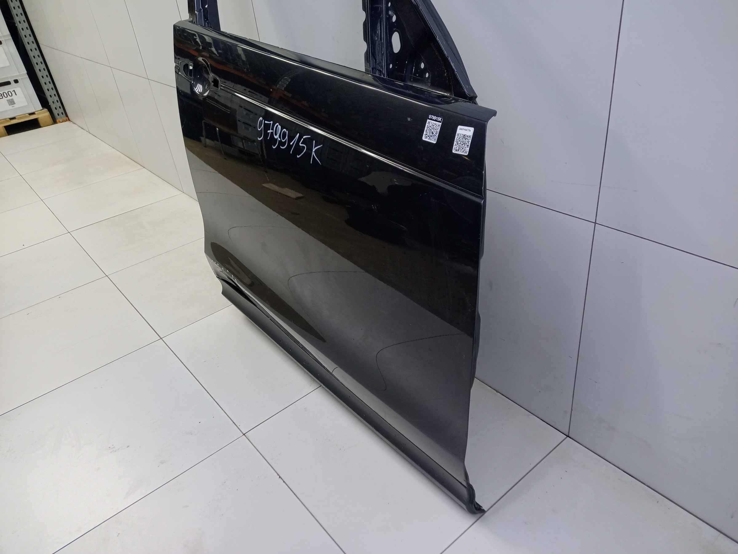 Дверь передняя правая Land Rover Discovery 5