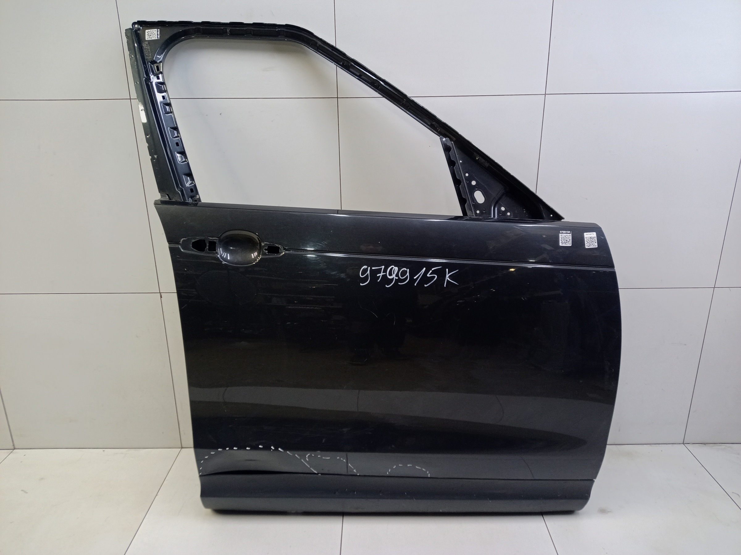 Дверь передняя правая Land Rover Discovery 5