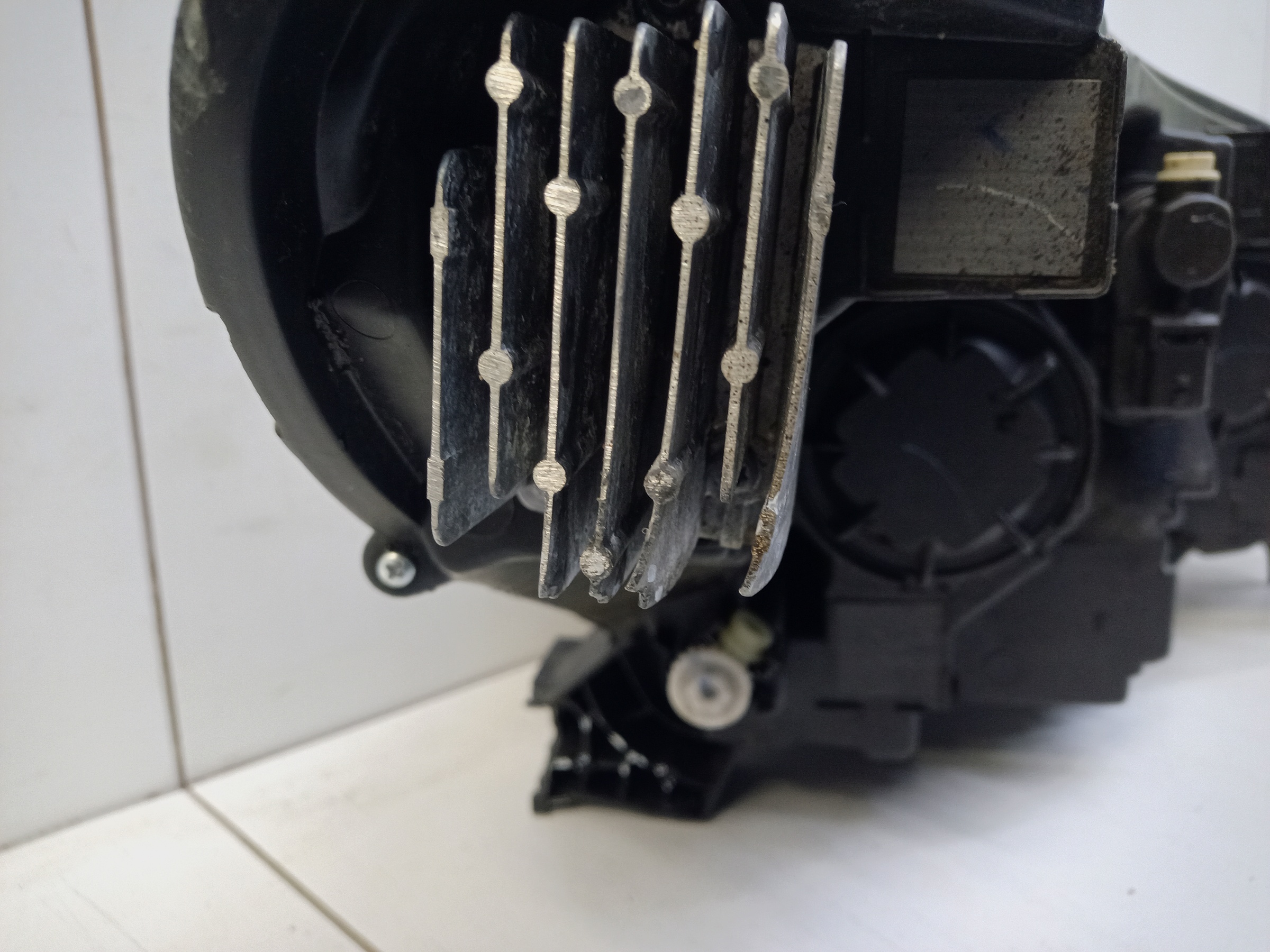 Фара передняя левая Haval Jolion галоген линза с ДХО