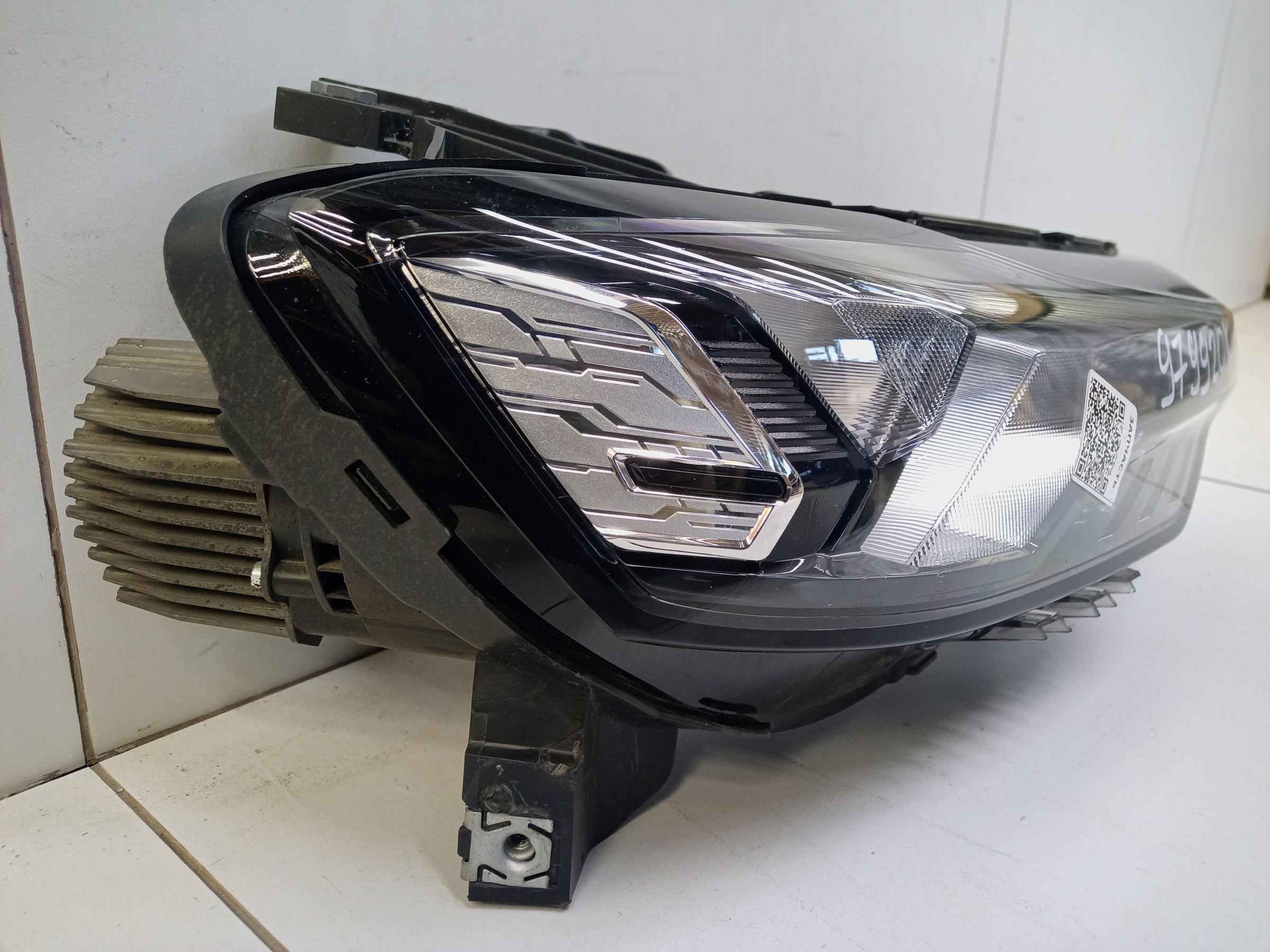 Фара передняя правая верхняя Changan CS35PLUS Restail LED