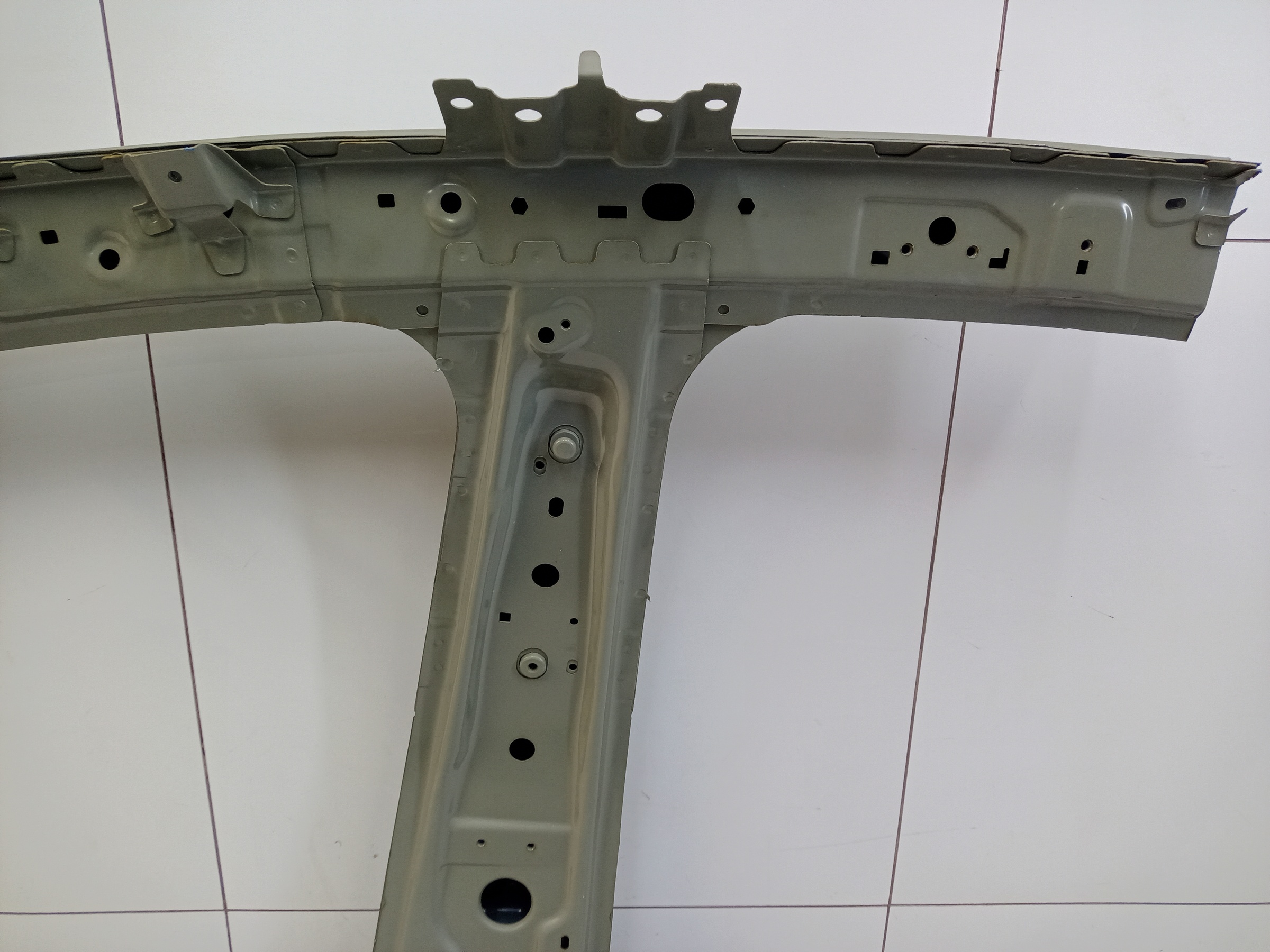 Панель кузова боковая правая Omoda S5