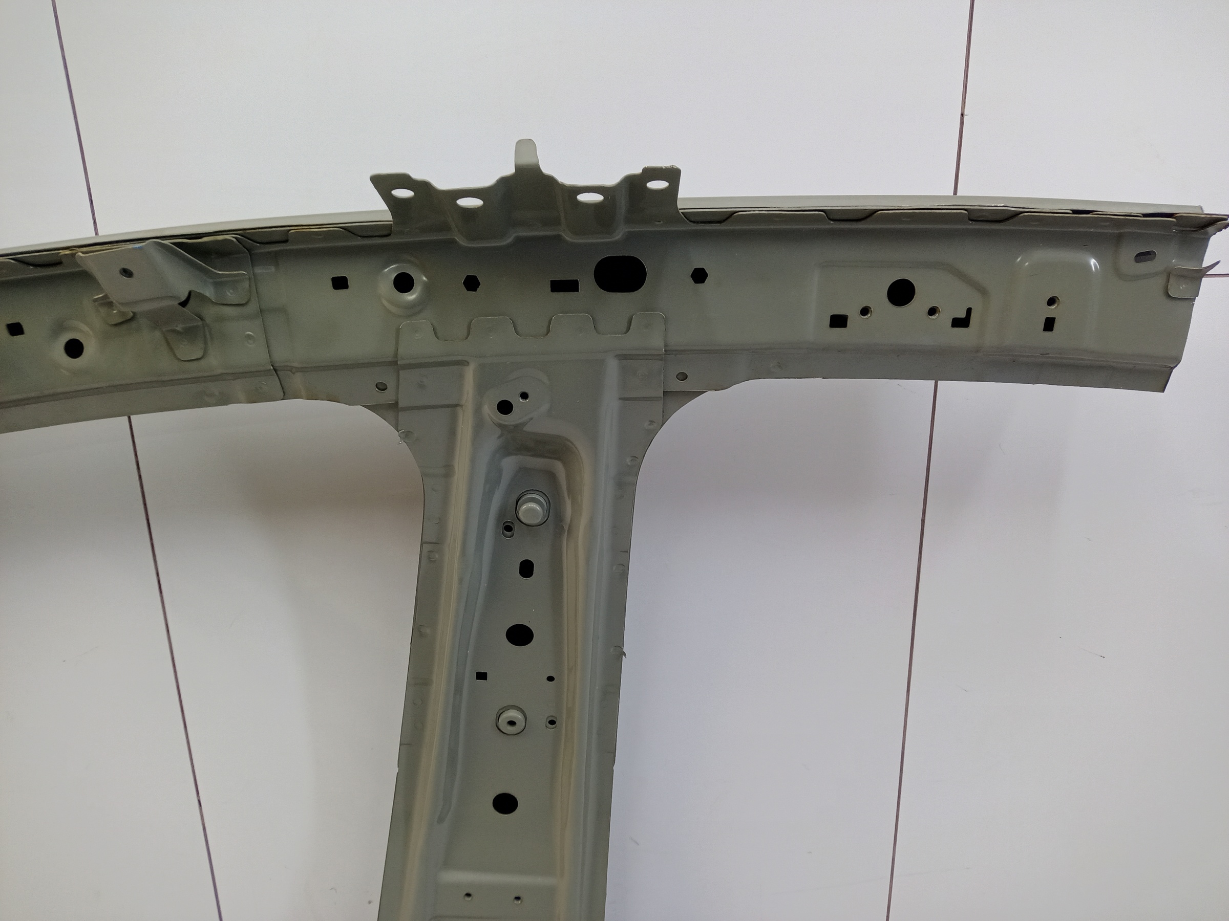 Панель кузова боковая правая Omoda S5