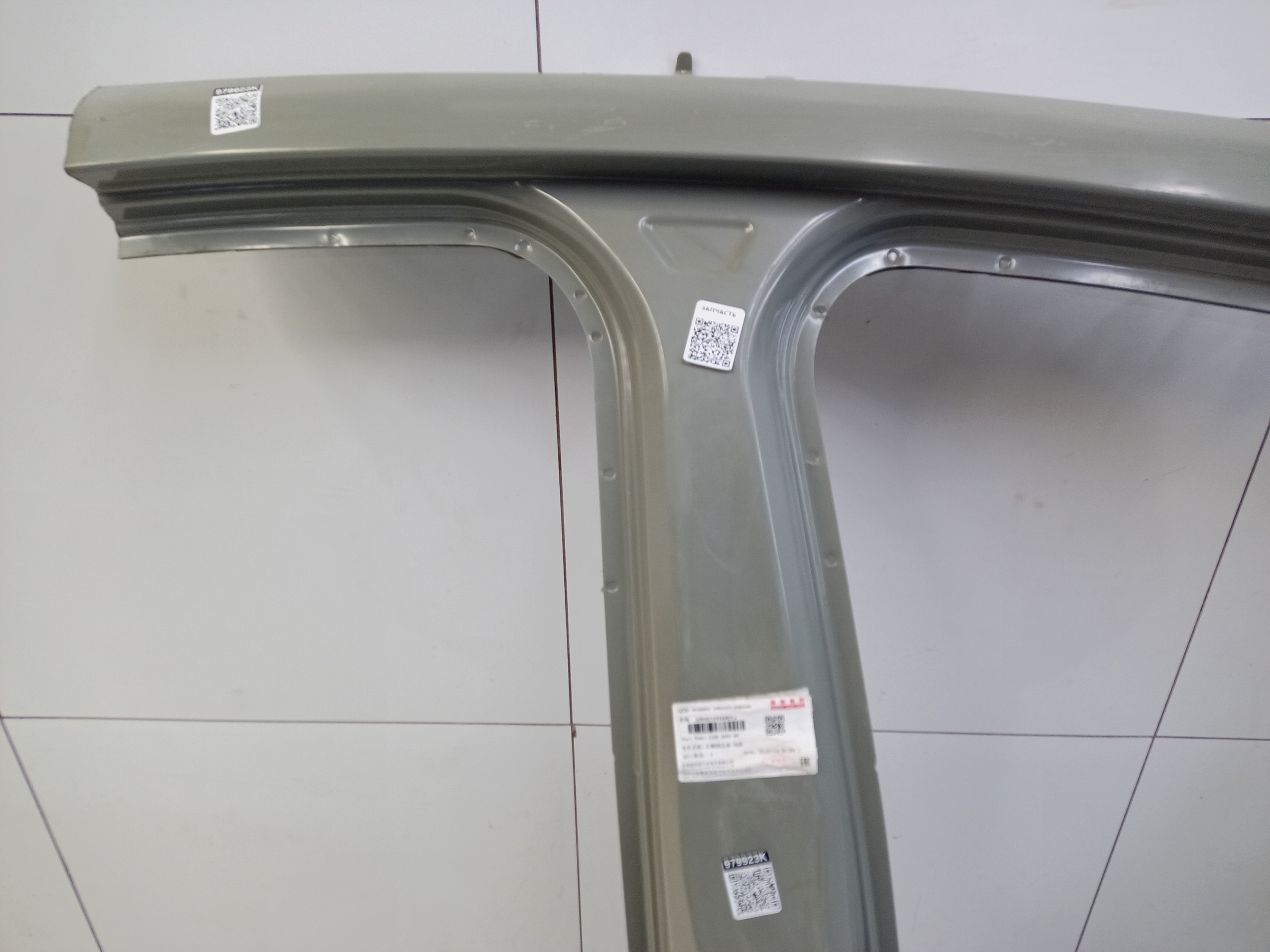 Панель кузова боковая правая Omoda S5