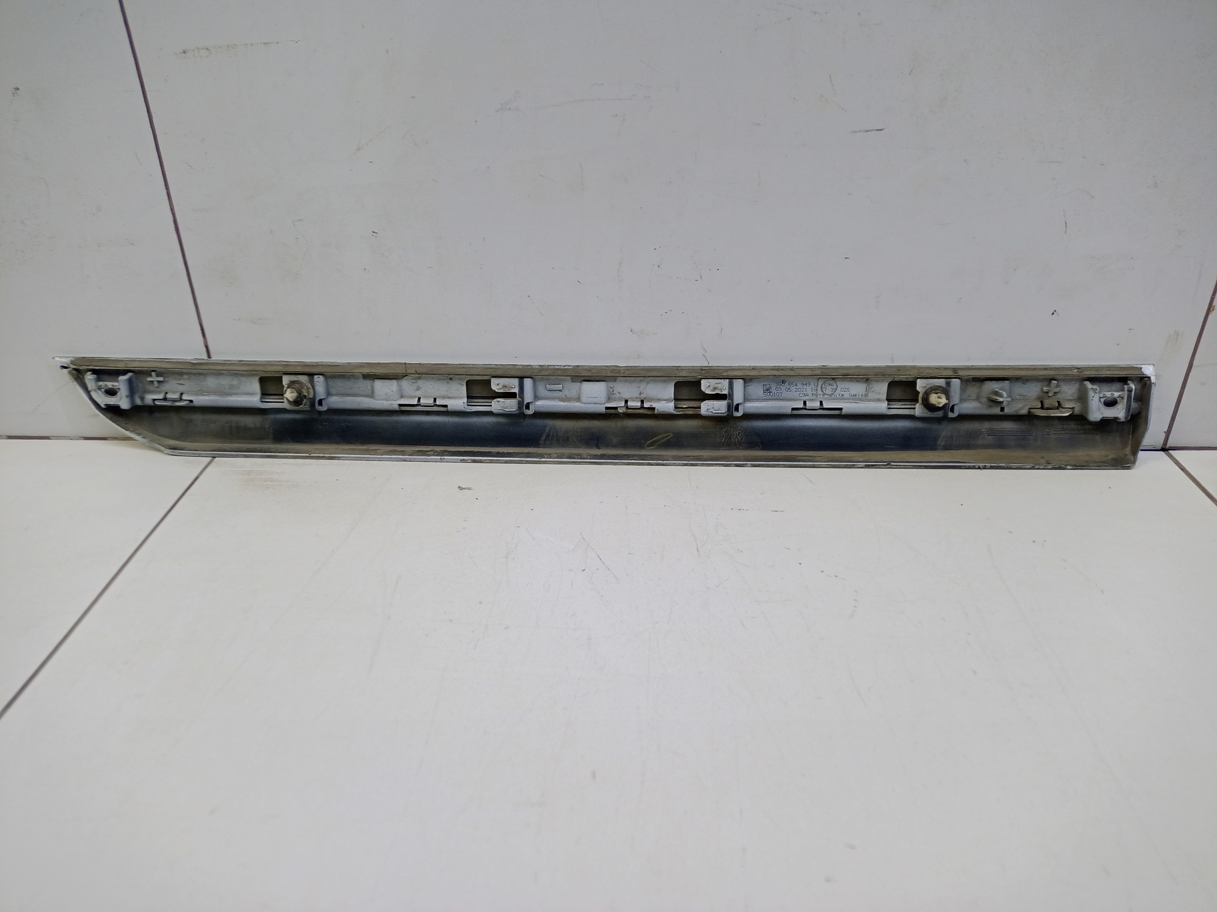 Накладка двери задней правой Volkswagen Passat B8