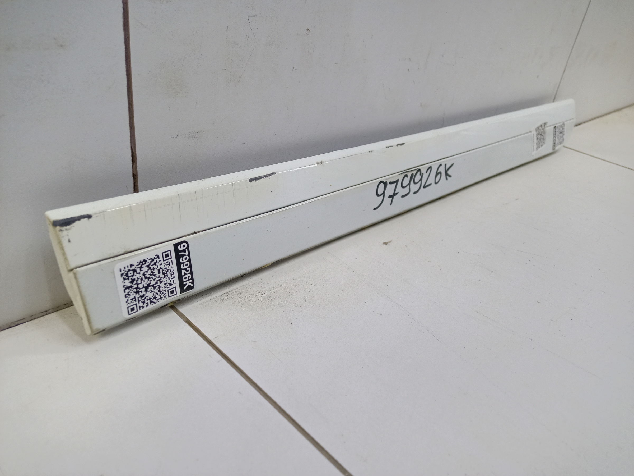 Накладка двери задней правой Volkswagen Passat B8