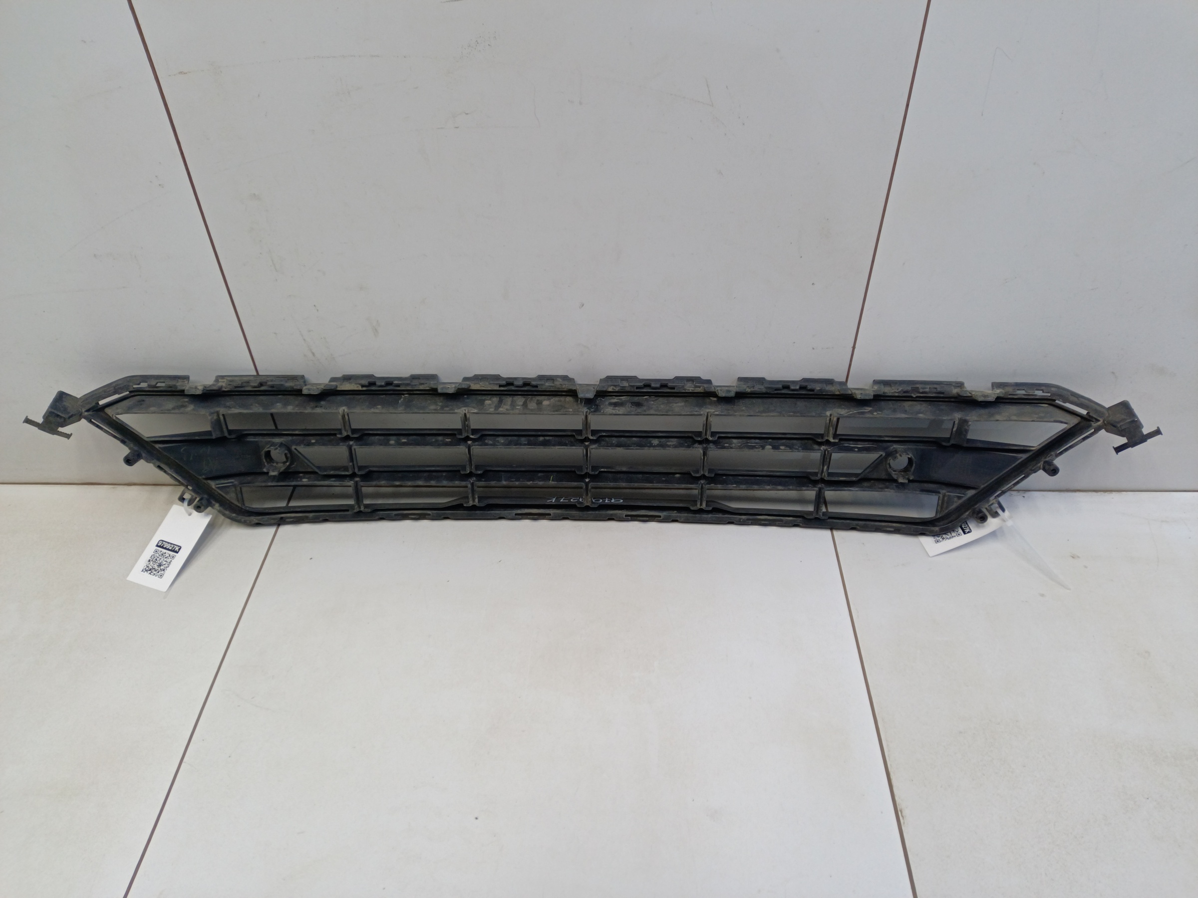 Решетка переднего бампера Volvo XC60 2