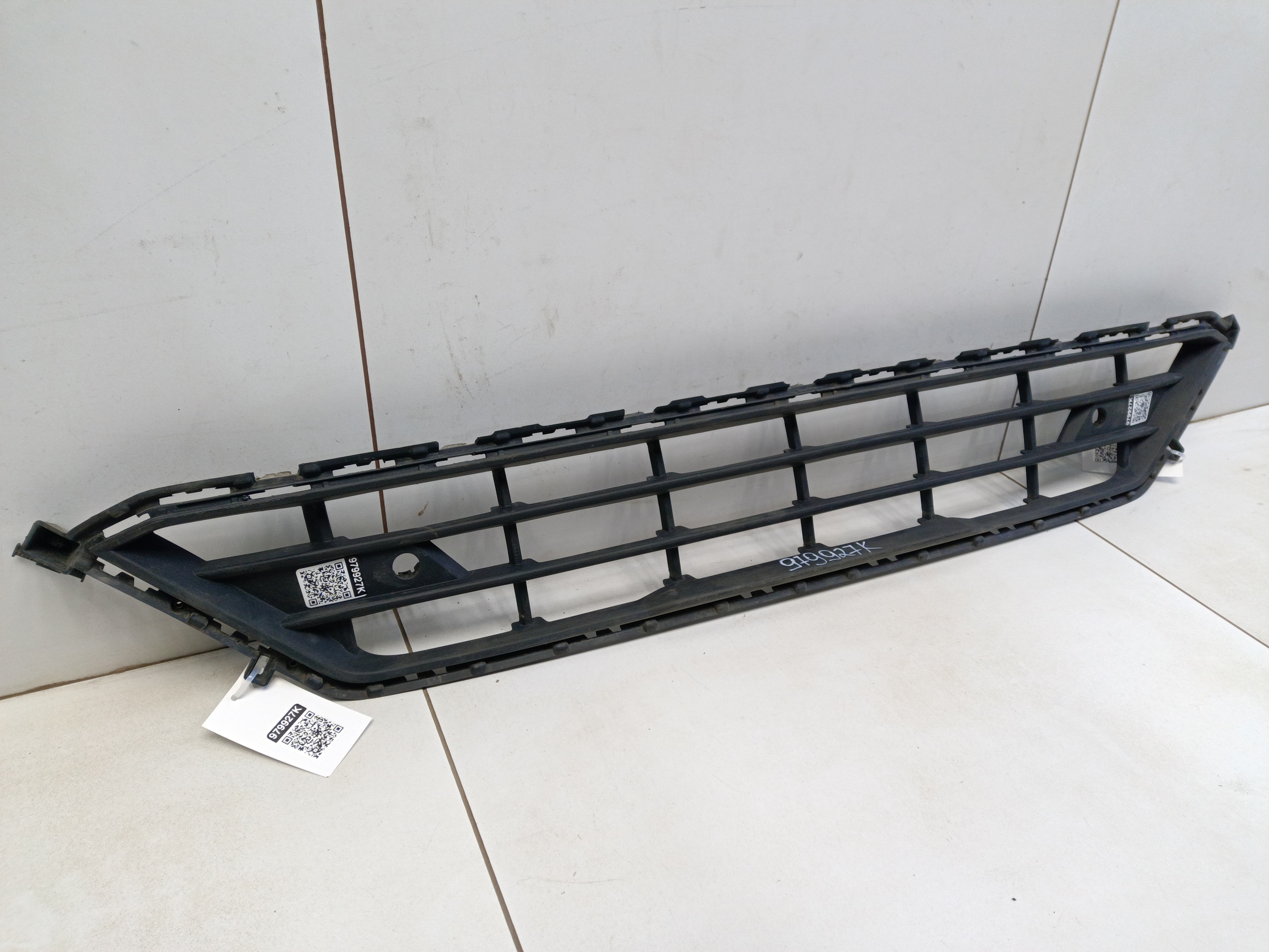 Решетка переднего бампера Volvo XC60 2