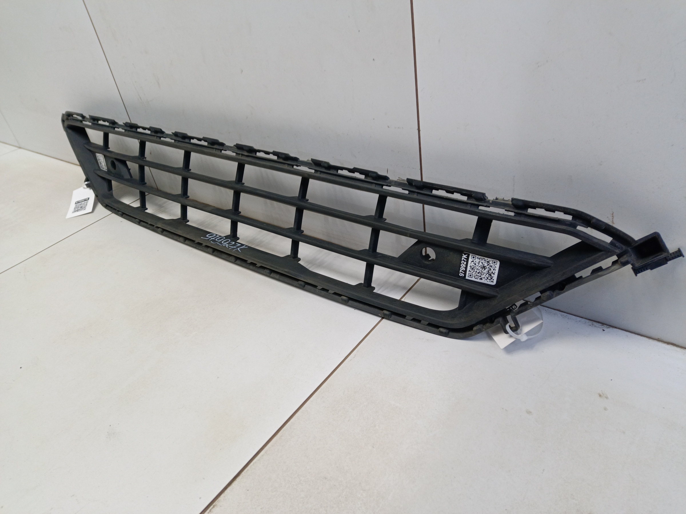 Решетка переднего бампера Volvo XC60 2