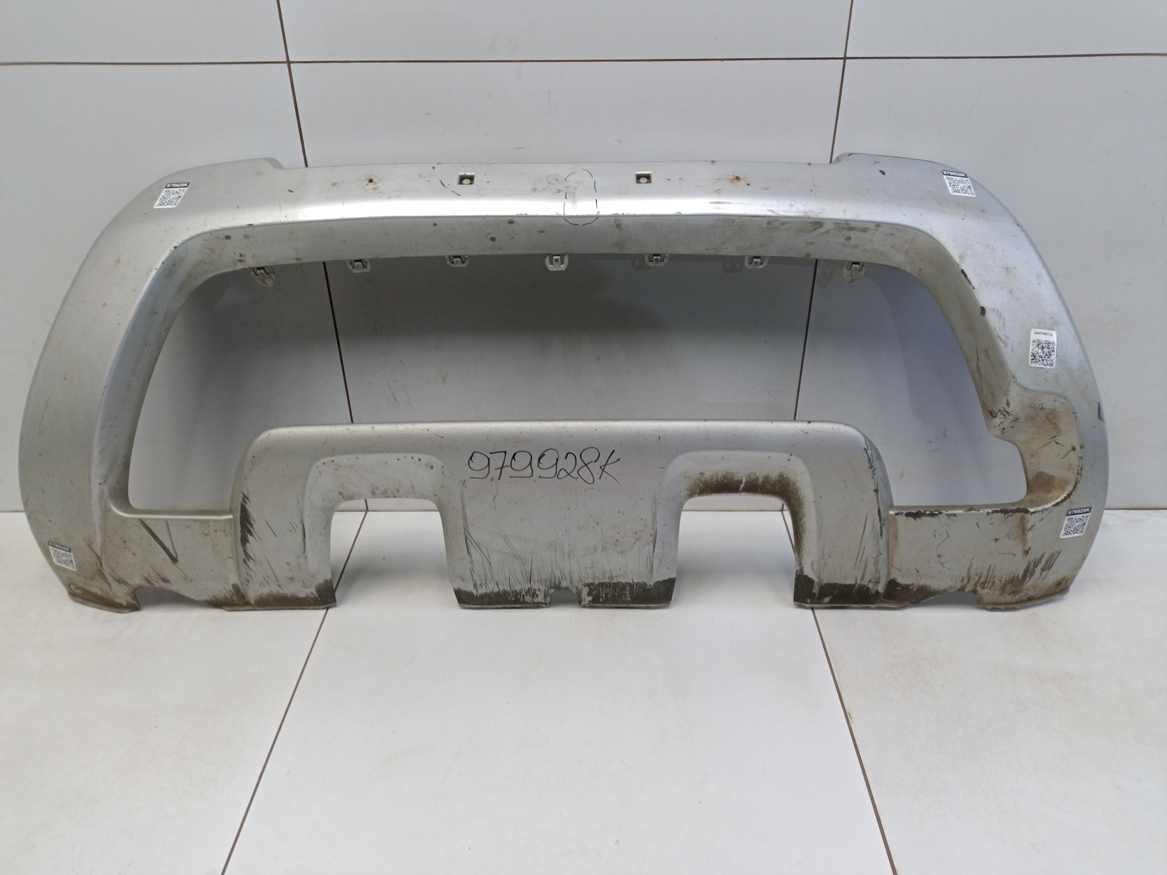 Накладка переднего бампера Renault Duster 1 Restail