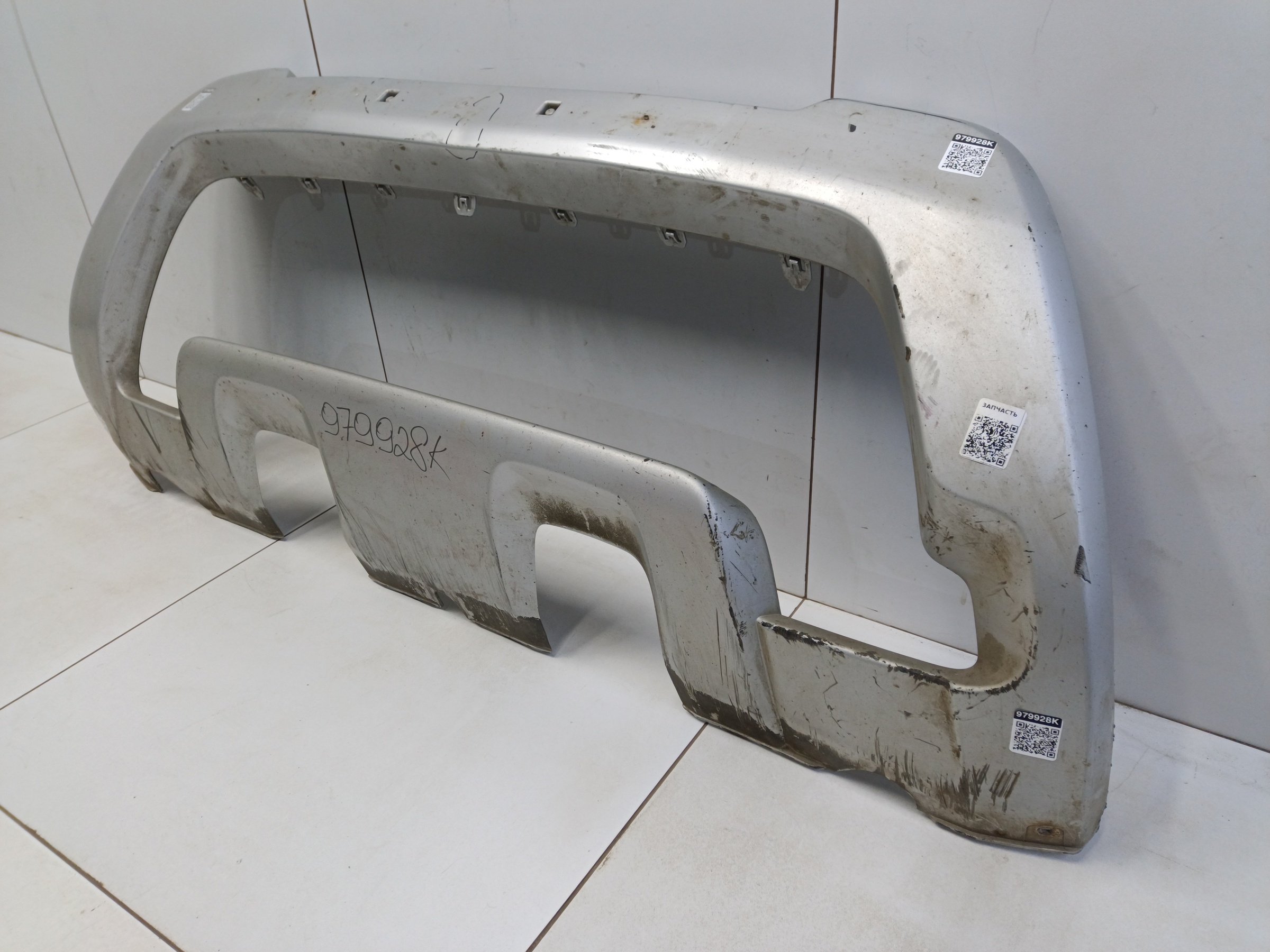 Накладка переднего бампера Renault Duster 1 Restail