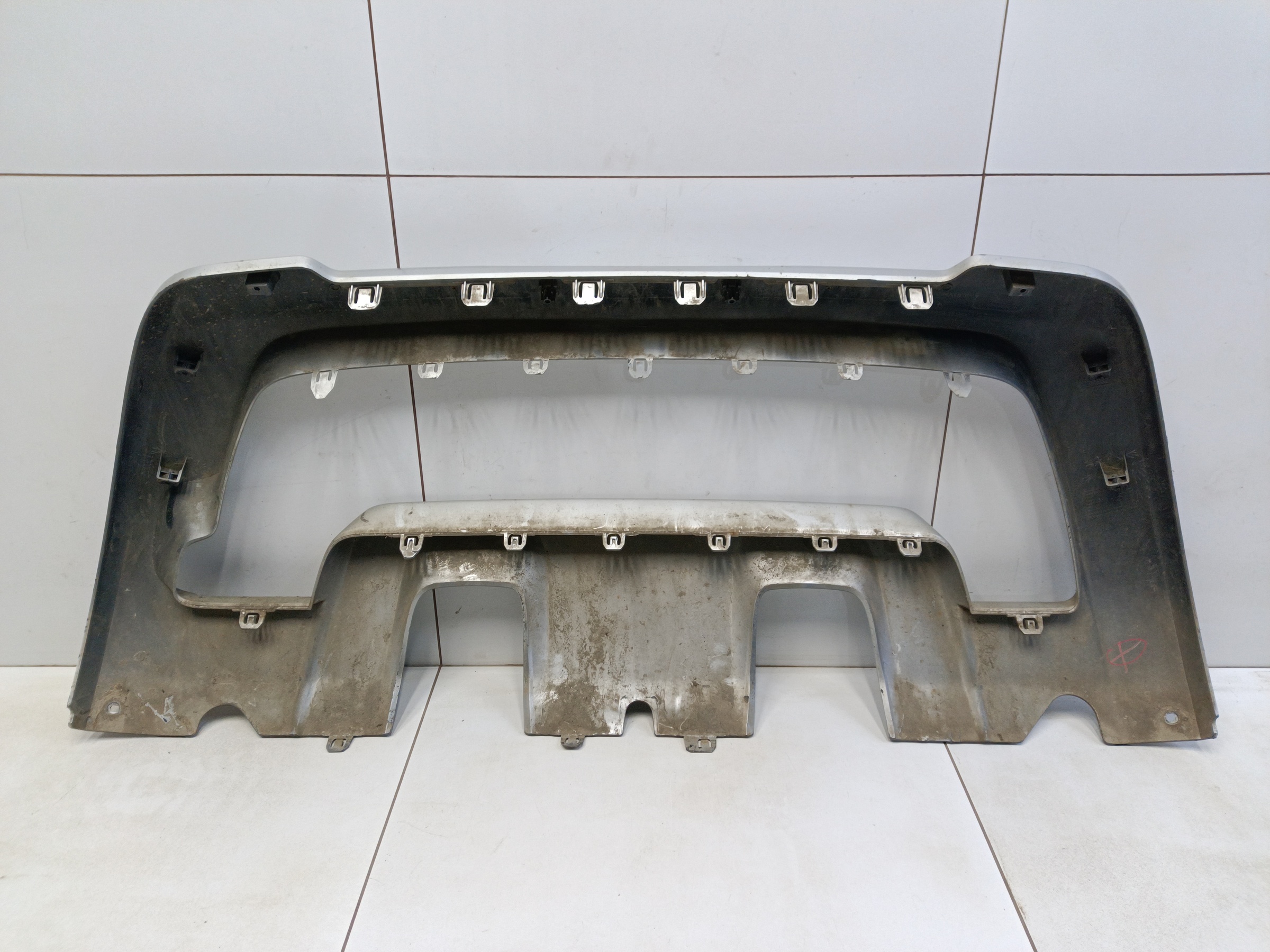 Накладка переднего бампера Renault Duster 1 Restail