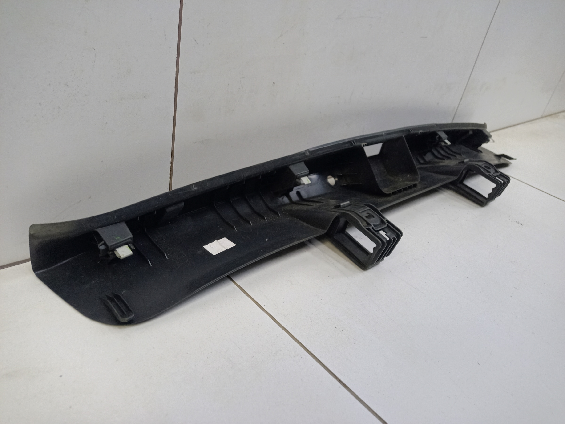 Накладка задней панели Skoda Rapid