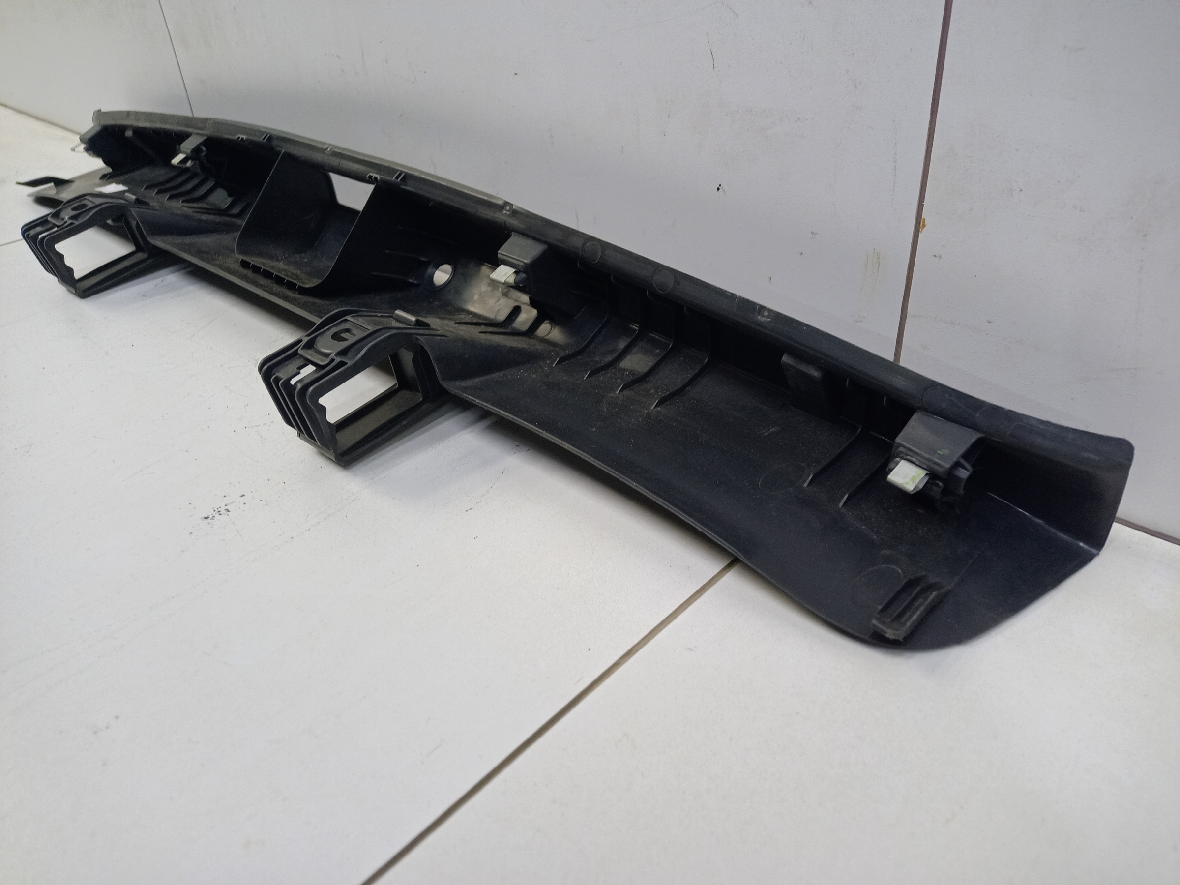 Накладка задней панели Skoda Rapid