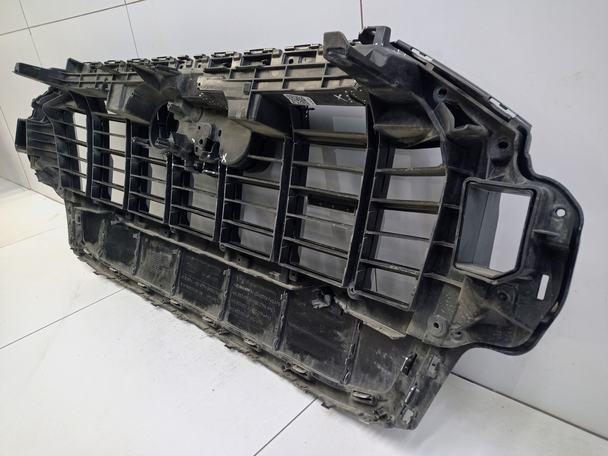 Решетка радиатора Audi Q7 2 Restail S-Line