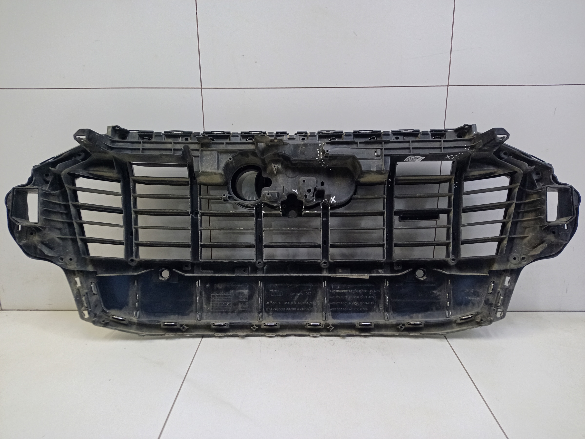 Решетка радиатора Audi Q7 2 Restail S-Line