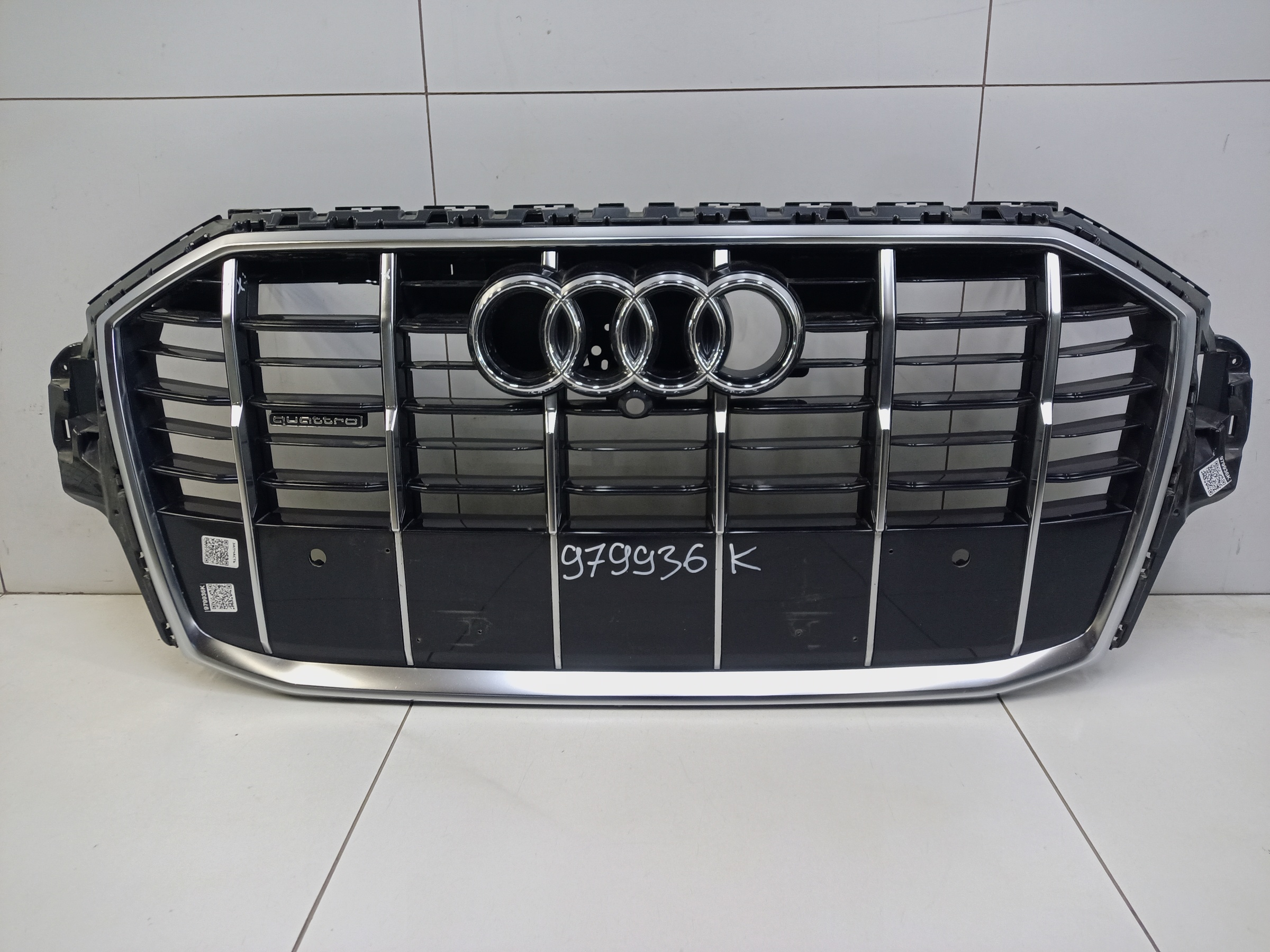 Решетка радиатора Audi Q7 2 Restail S-Line