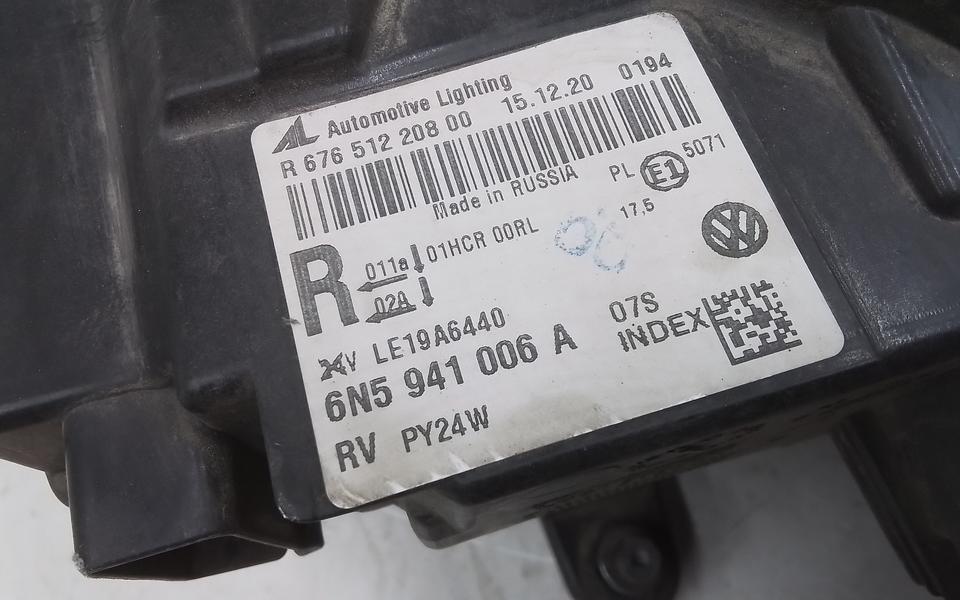 Фара передняя правая Volkswagen Polo 6 Liftback LED