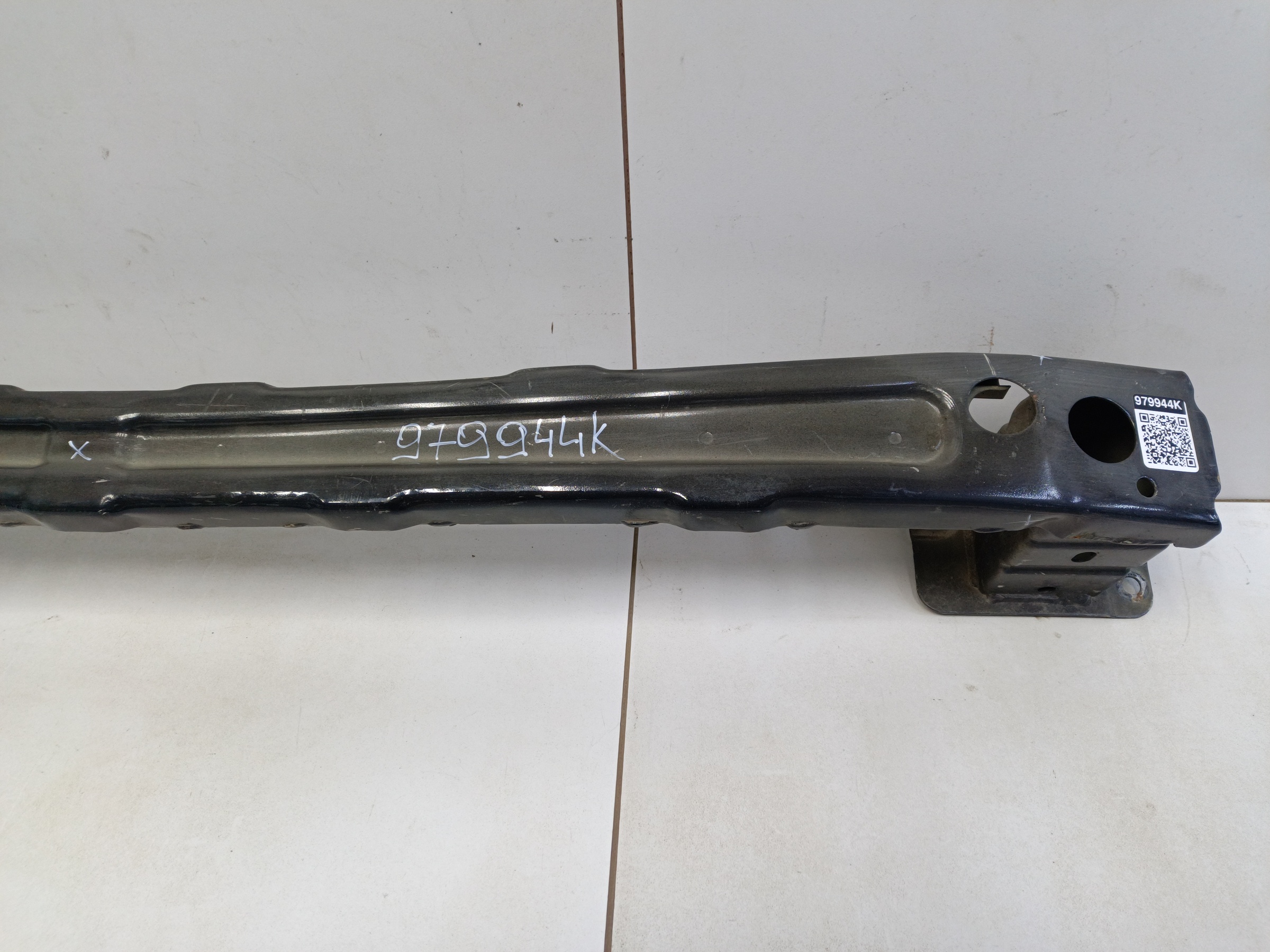 Усилитель заднего бампера Changan UNI-K