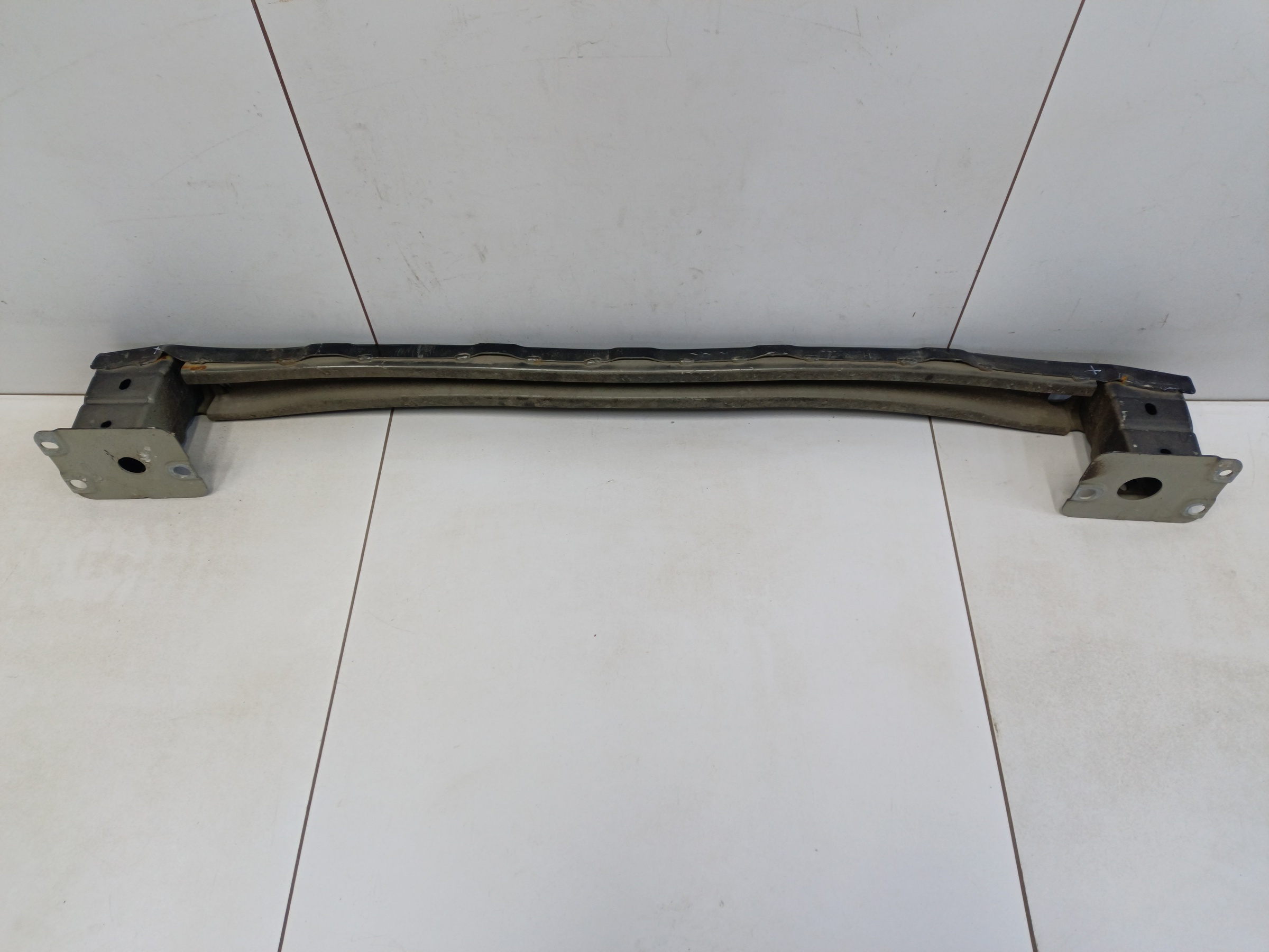 Усилитель заднего бампера Changan UNI-K