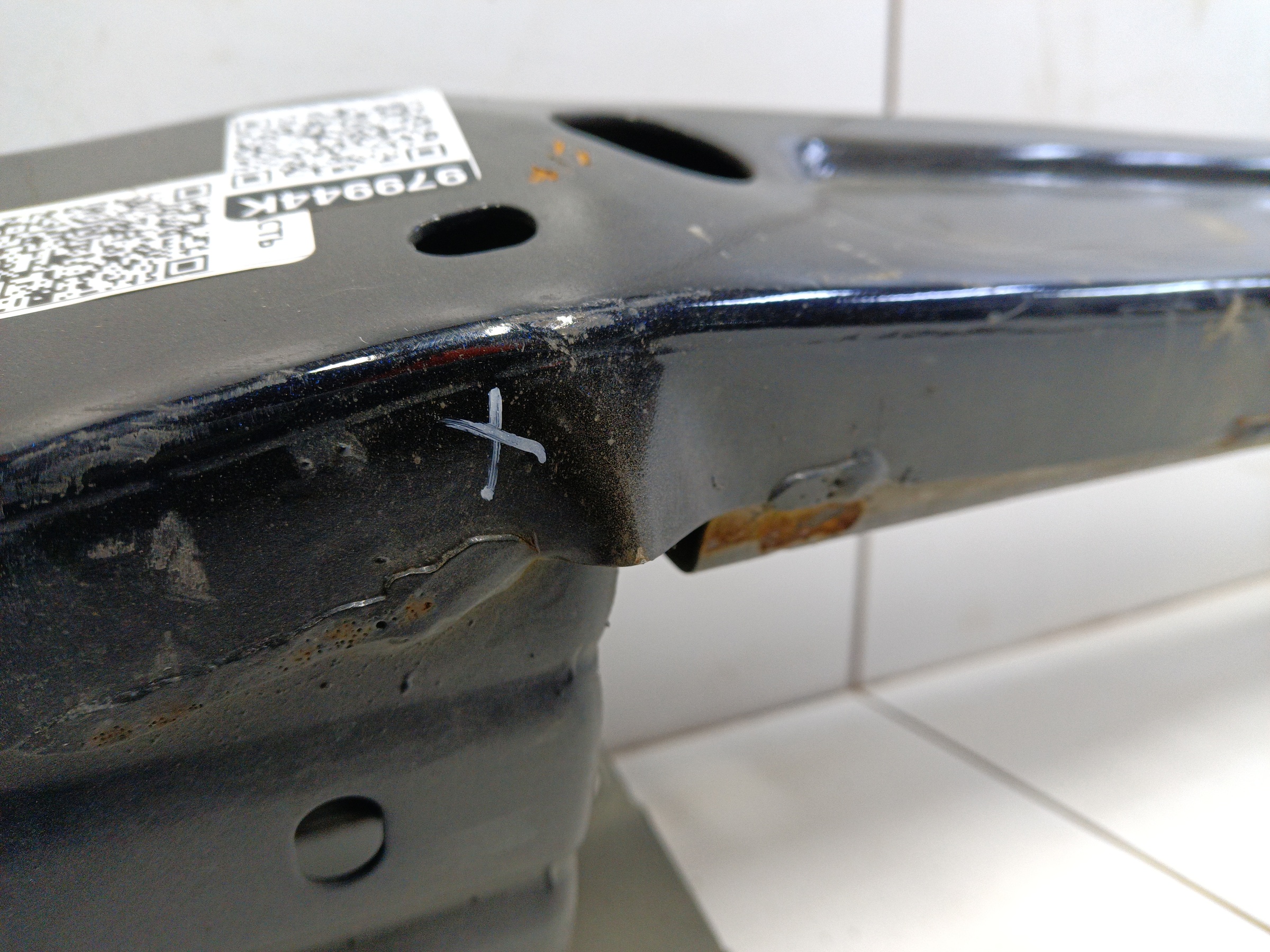 Усилитель заднего бампера Changan UNI-K