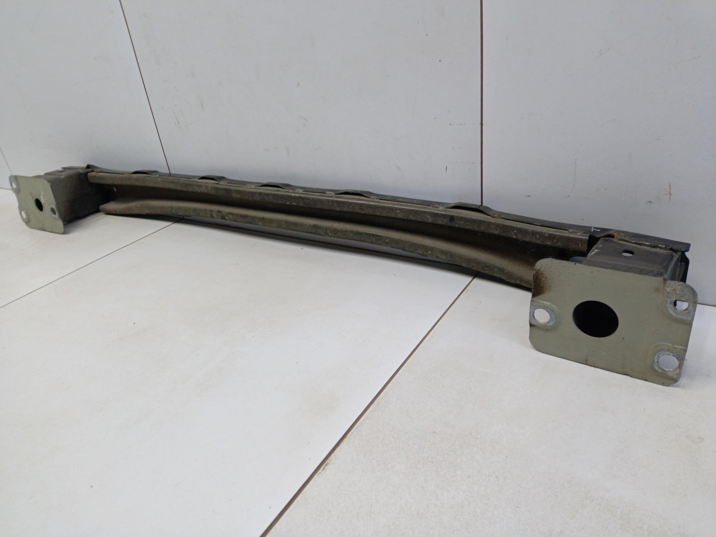 Усилитель заднего бампера Changan UNI-K