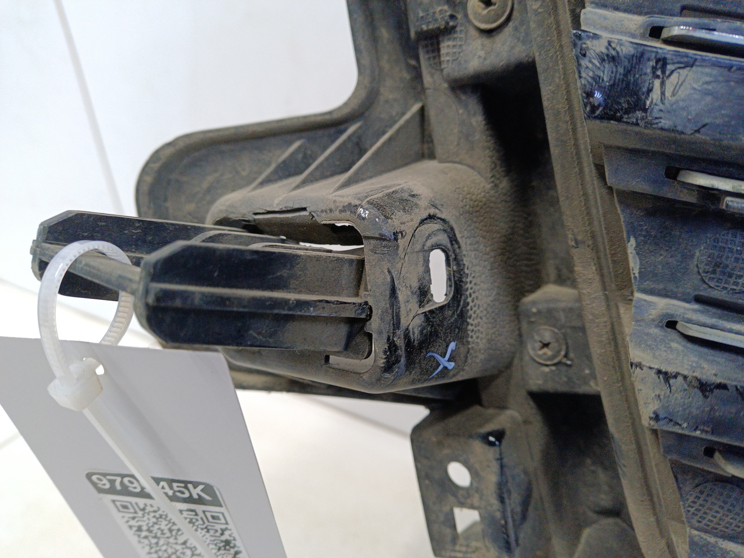 Решётка радиатора Haval Jolion под камеру