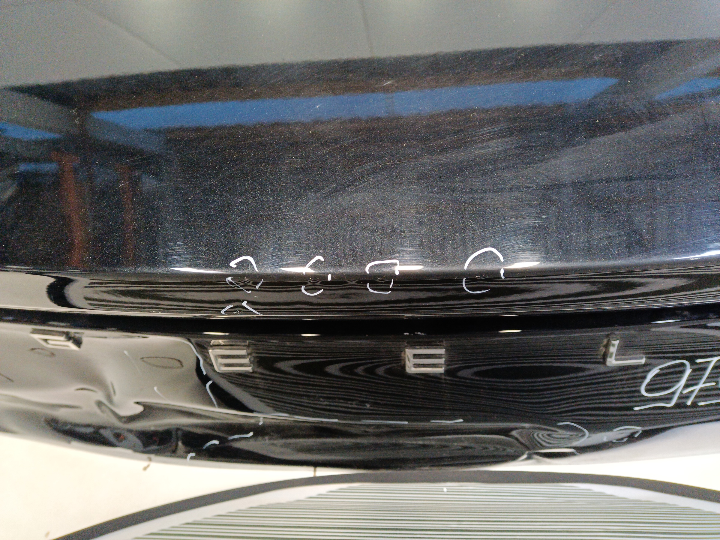 Крышка багажника Geely Preface