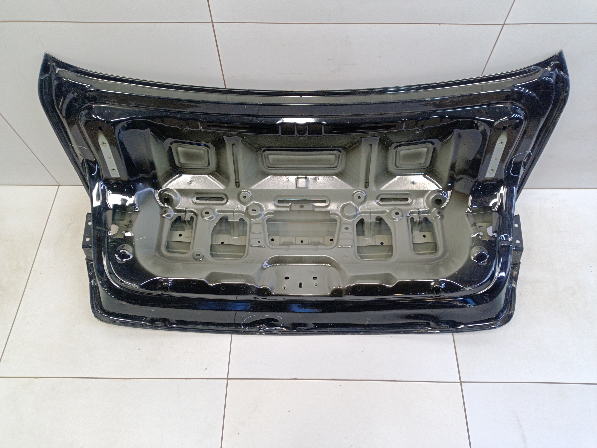 Крышка багажника Geely Preface