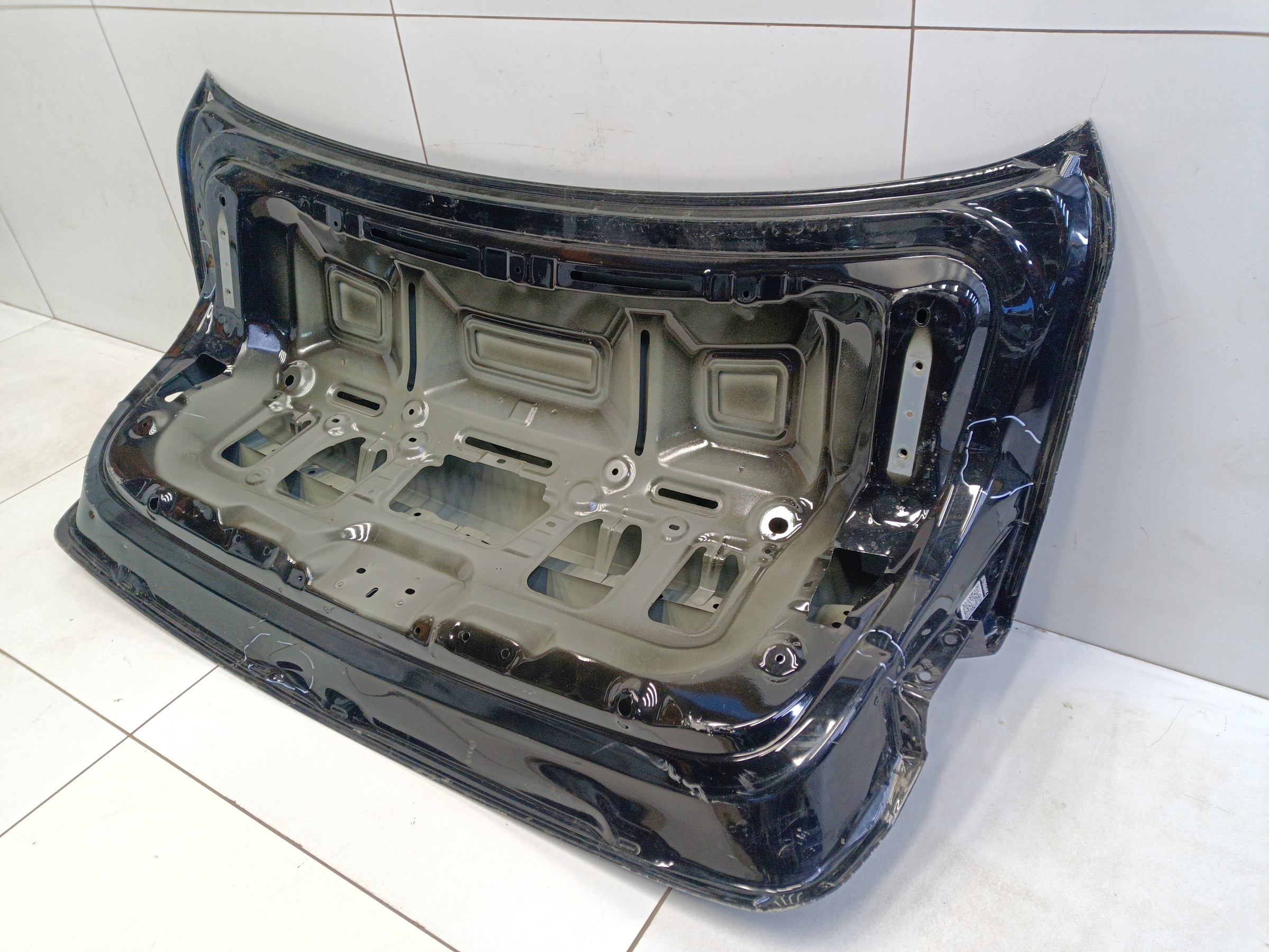 Крышка багажника Geely Preface