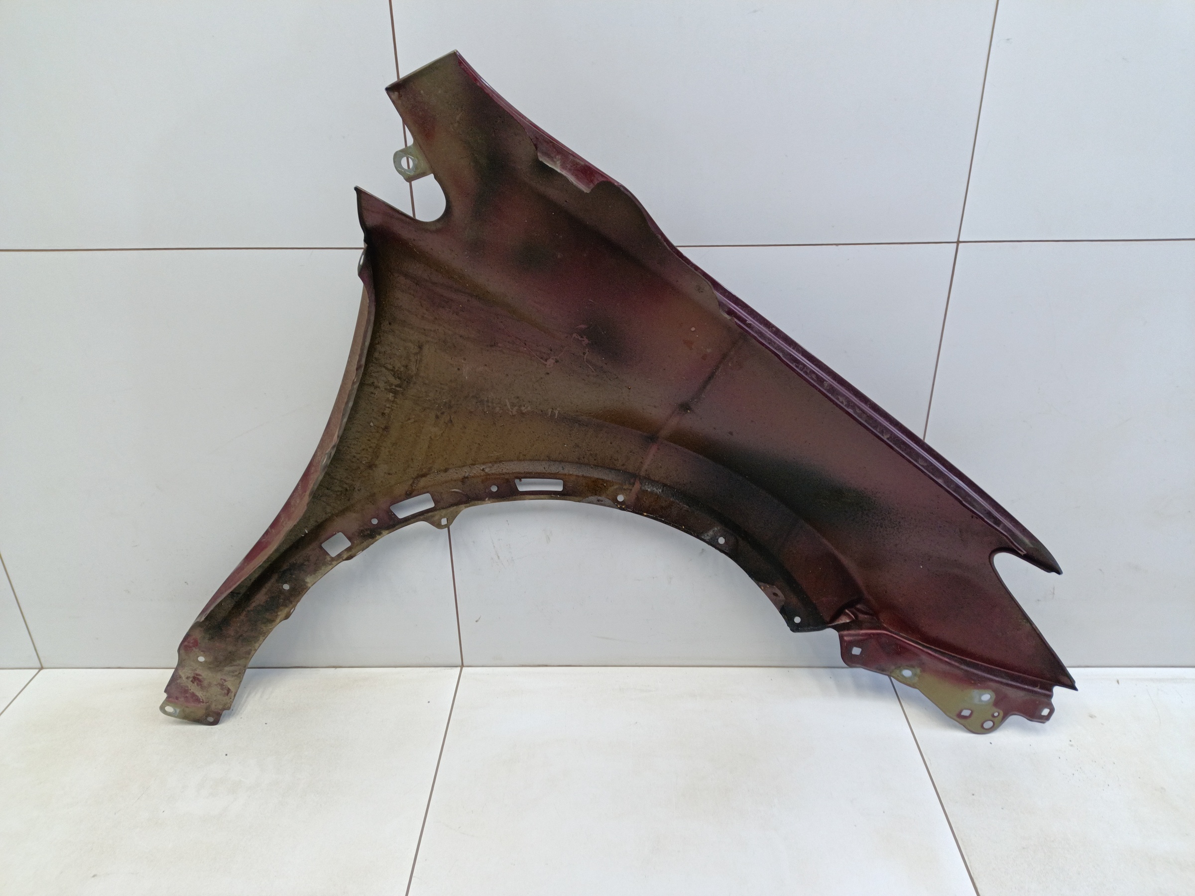 Крыло переднее левое Toyota RAV4 CA40