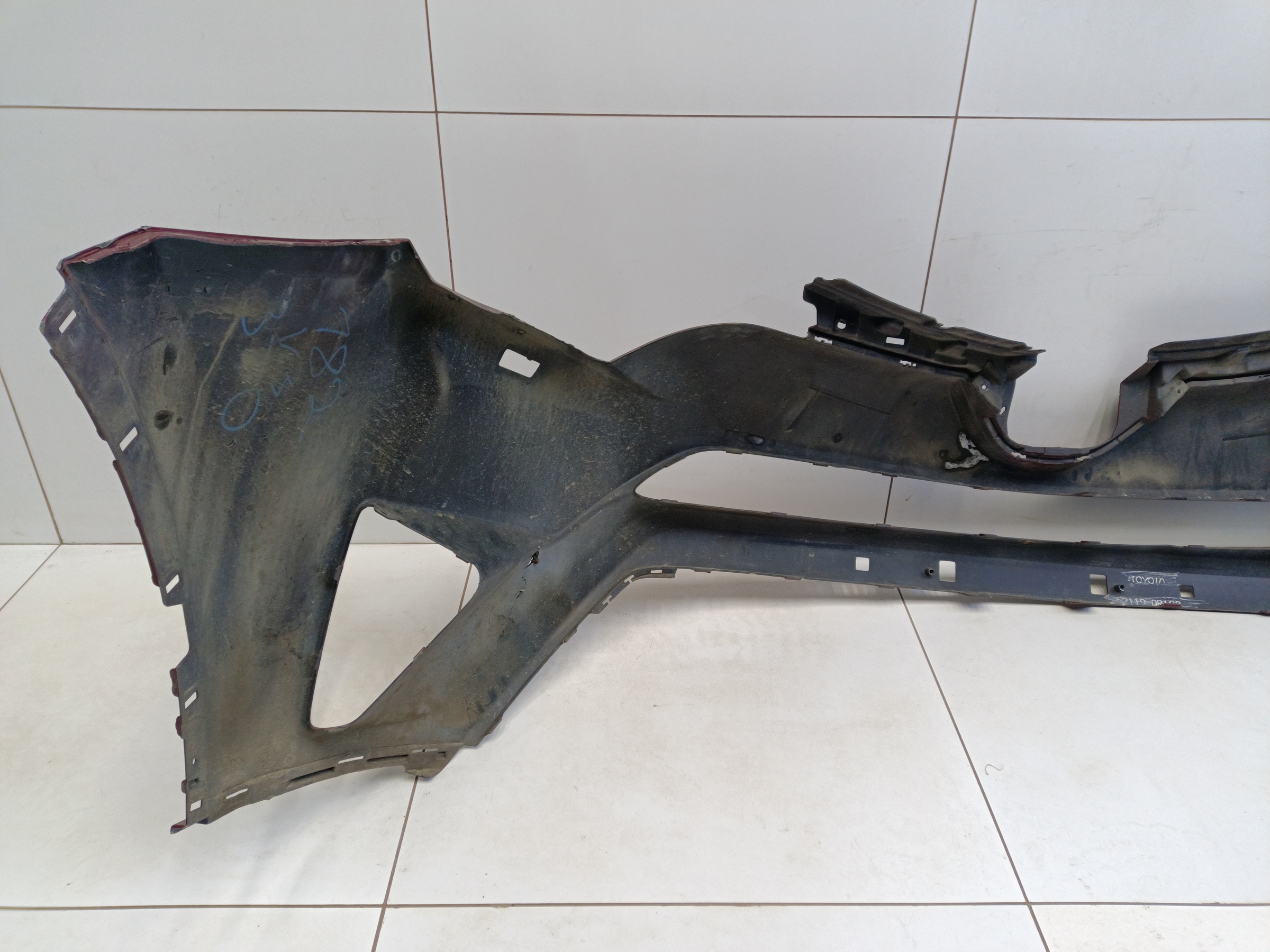 Бампер передний Toyota RAV4 CA40 Restail