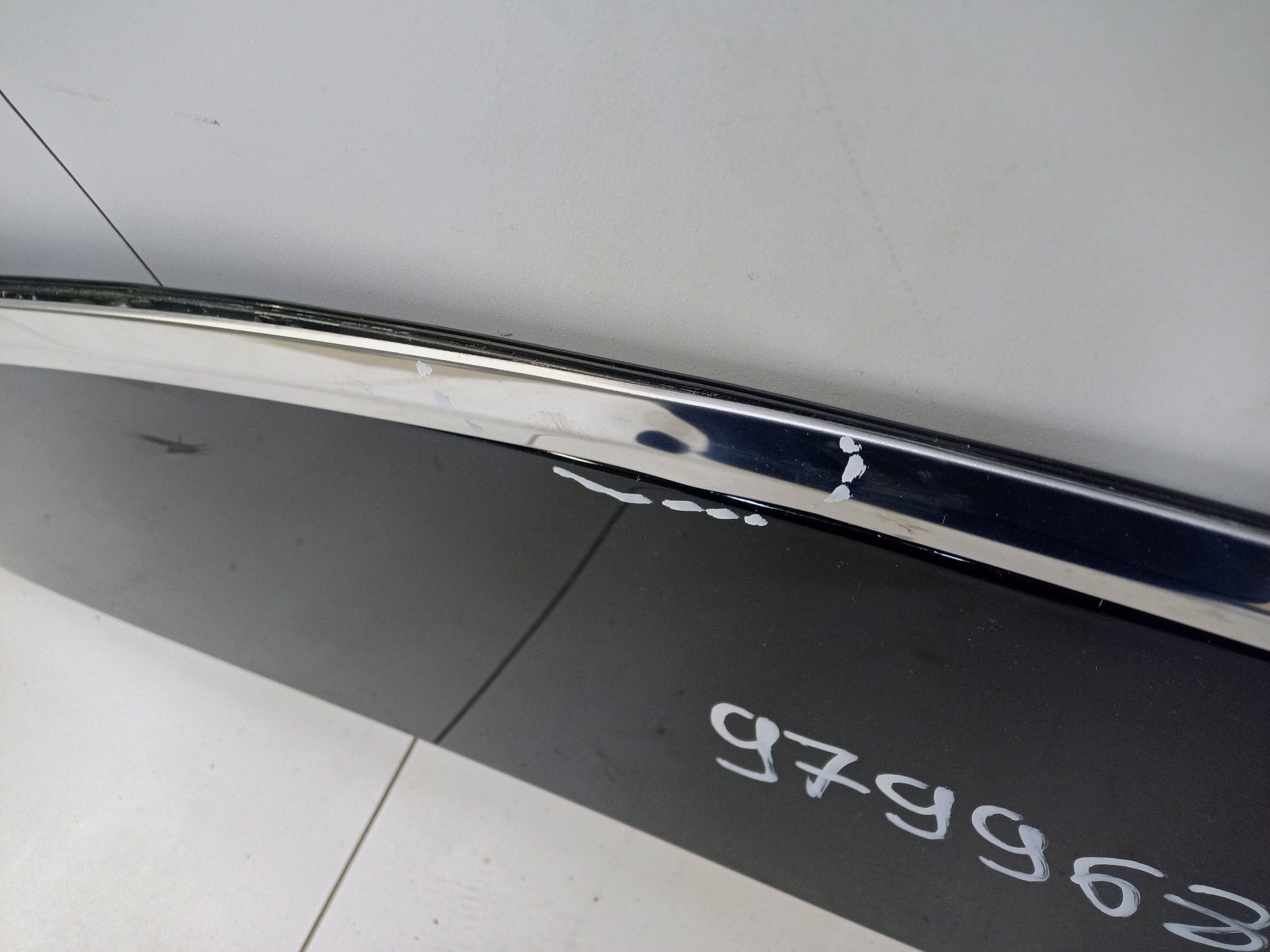 Накладка крышки багажника Kia K5 3