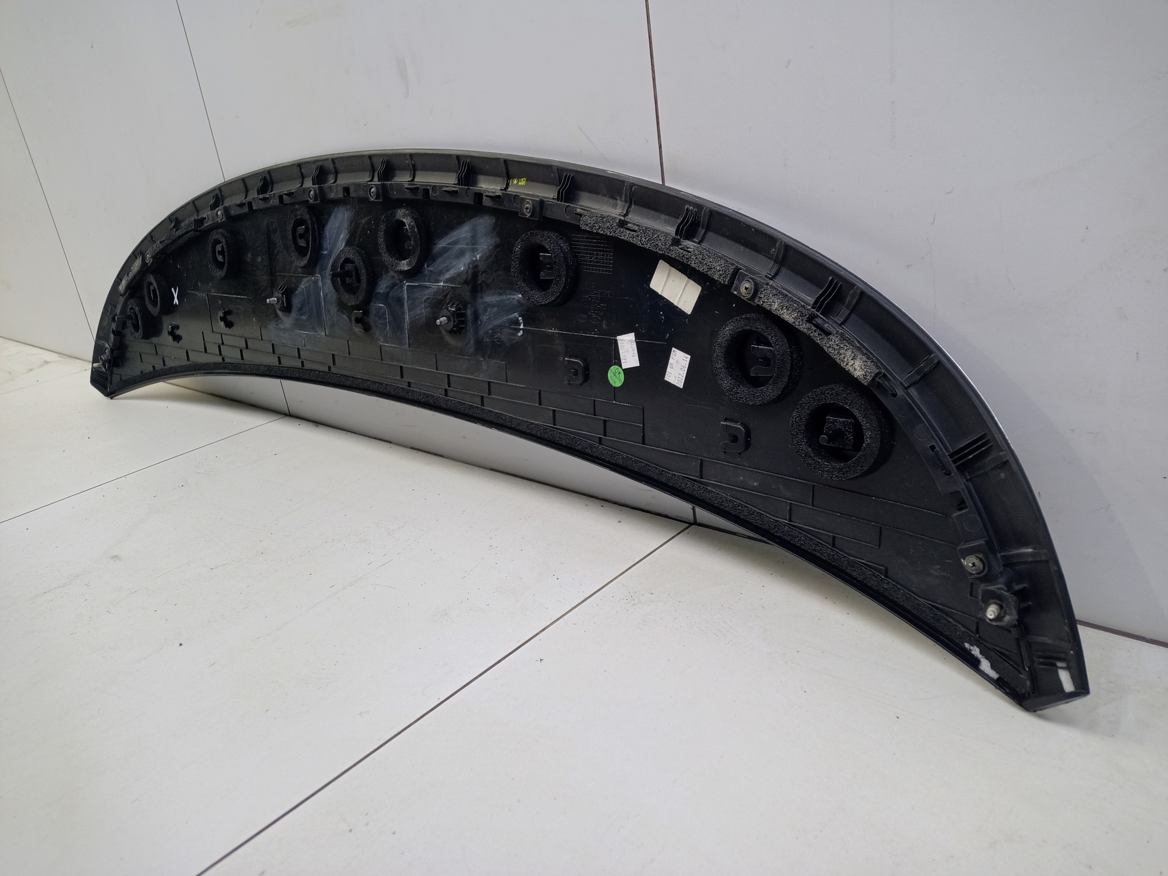 Накладка крышки багажника Kia K5 3