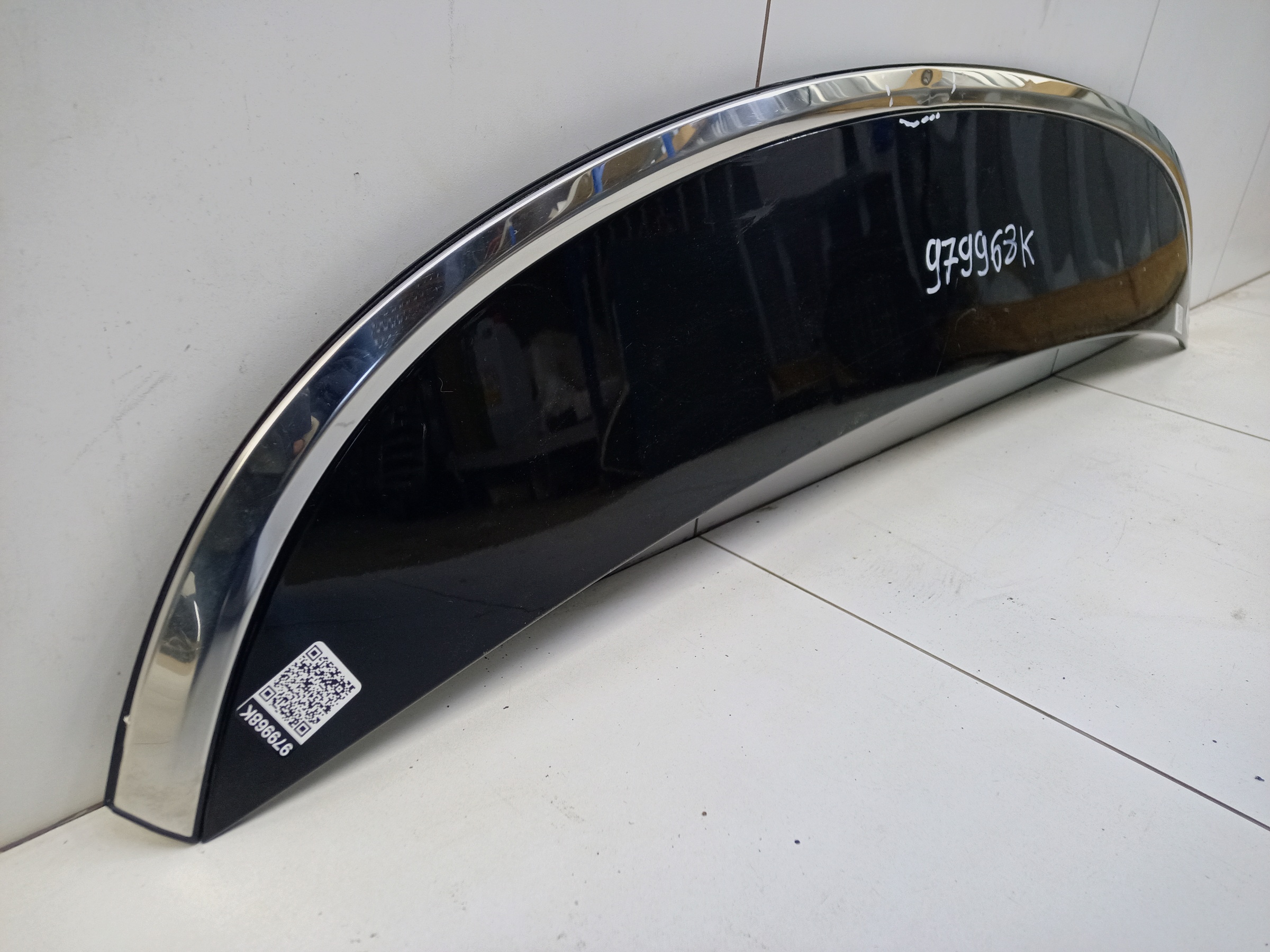 Накладка крышки багажника Kia K5 3