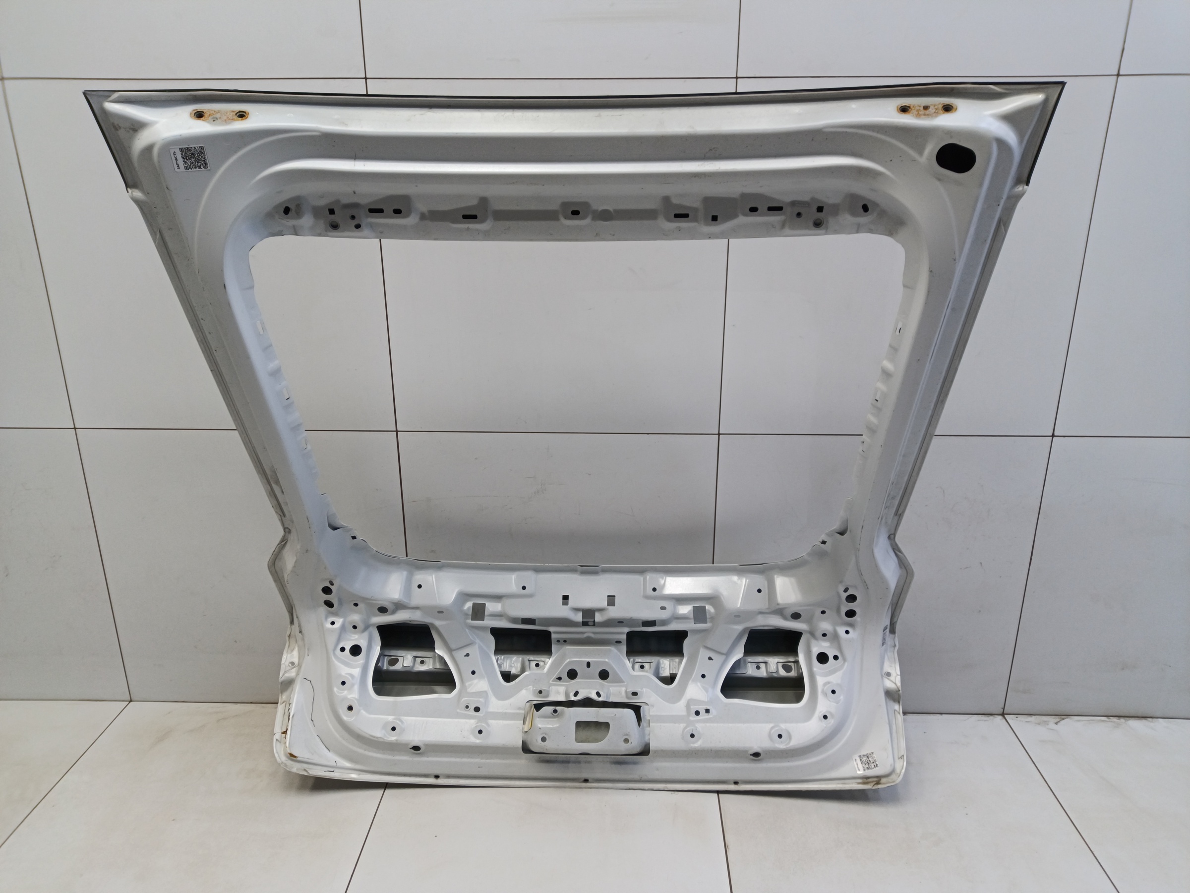 Крышка багажника Changan UNI-V