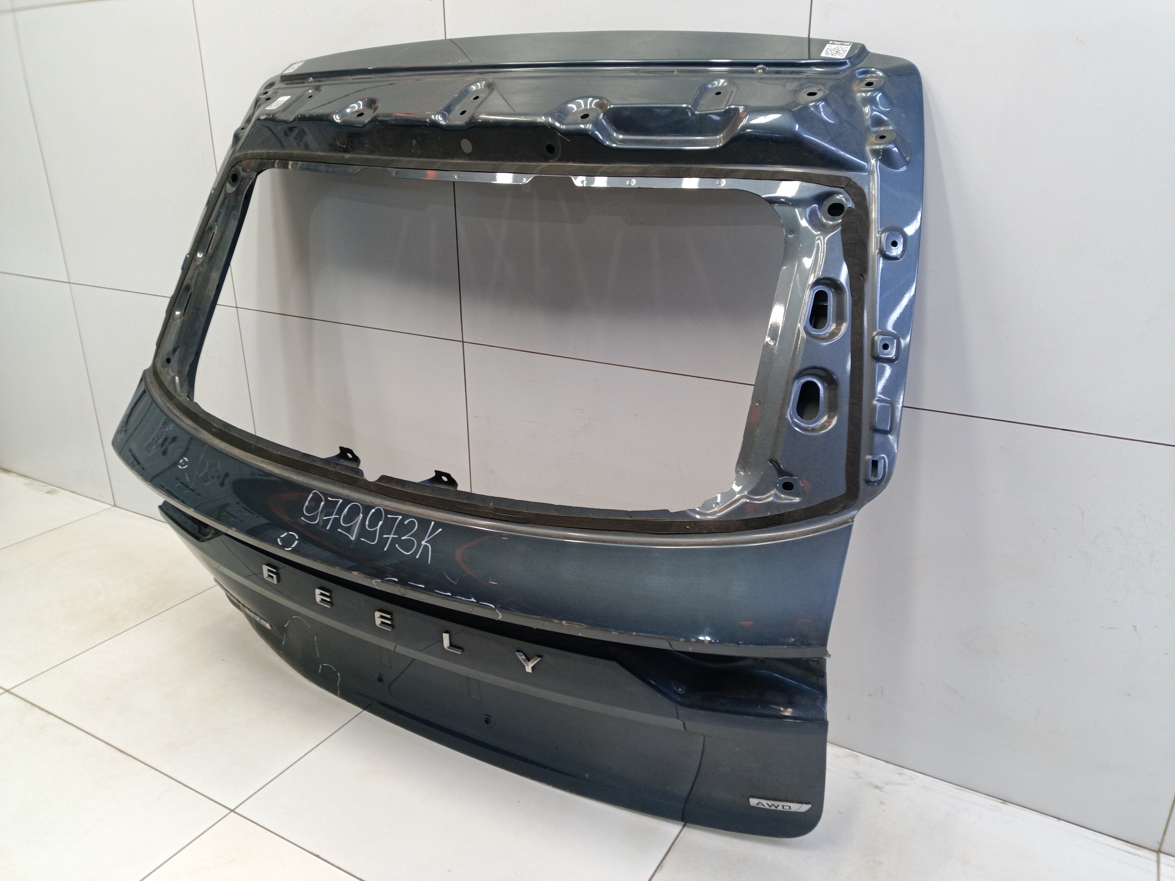 Крышка багажника Geely Monjaro