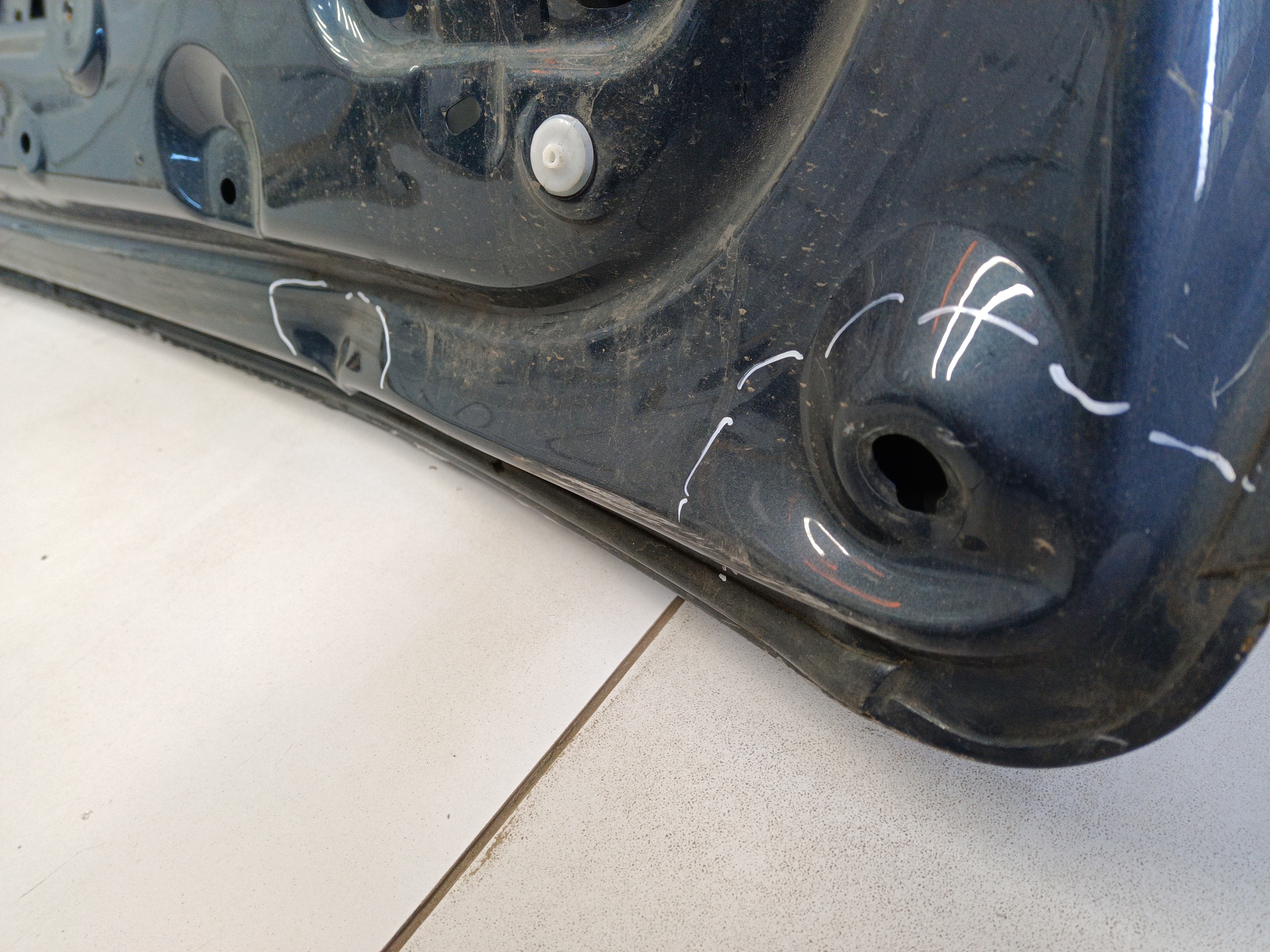 Крышка багажника Geely Monjaro