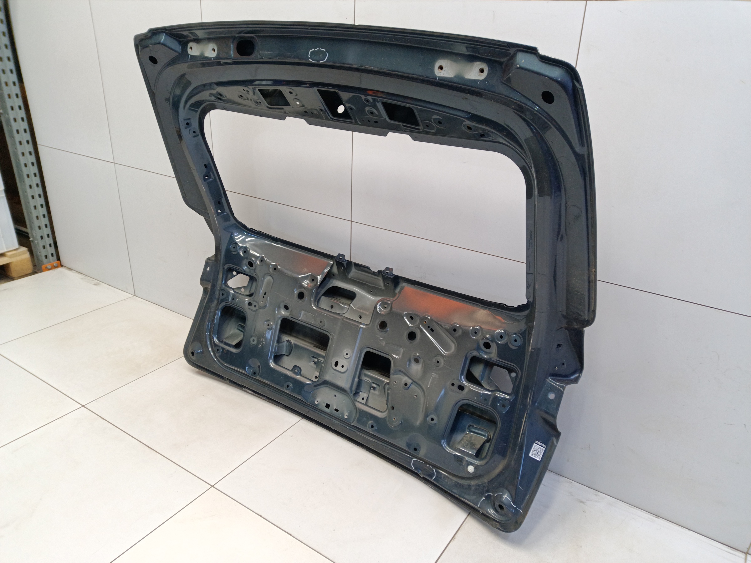 Крышка багажника Geely Monjaro