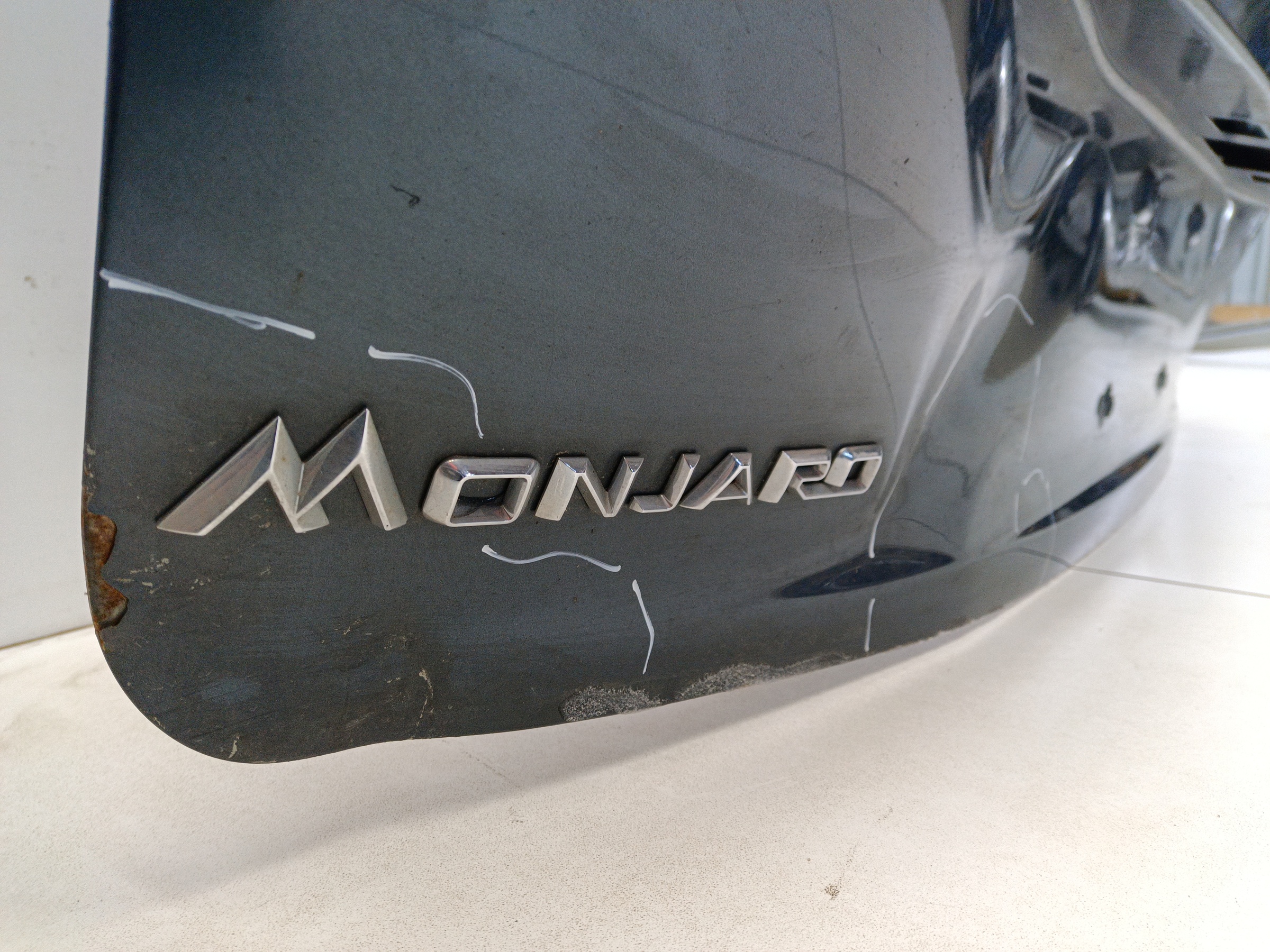 Крышка багажника Geely Monjaro