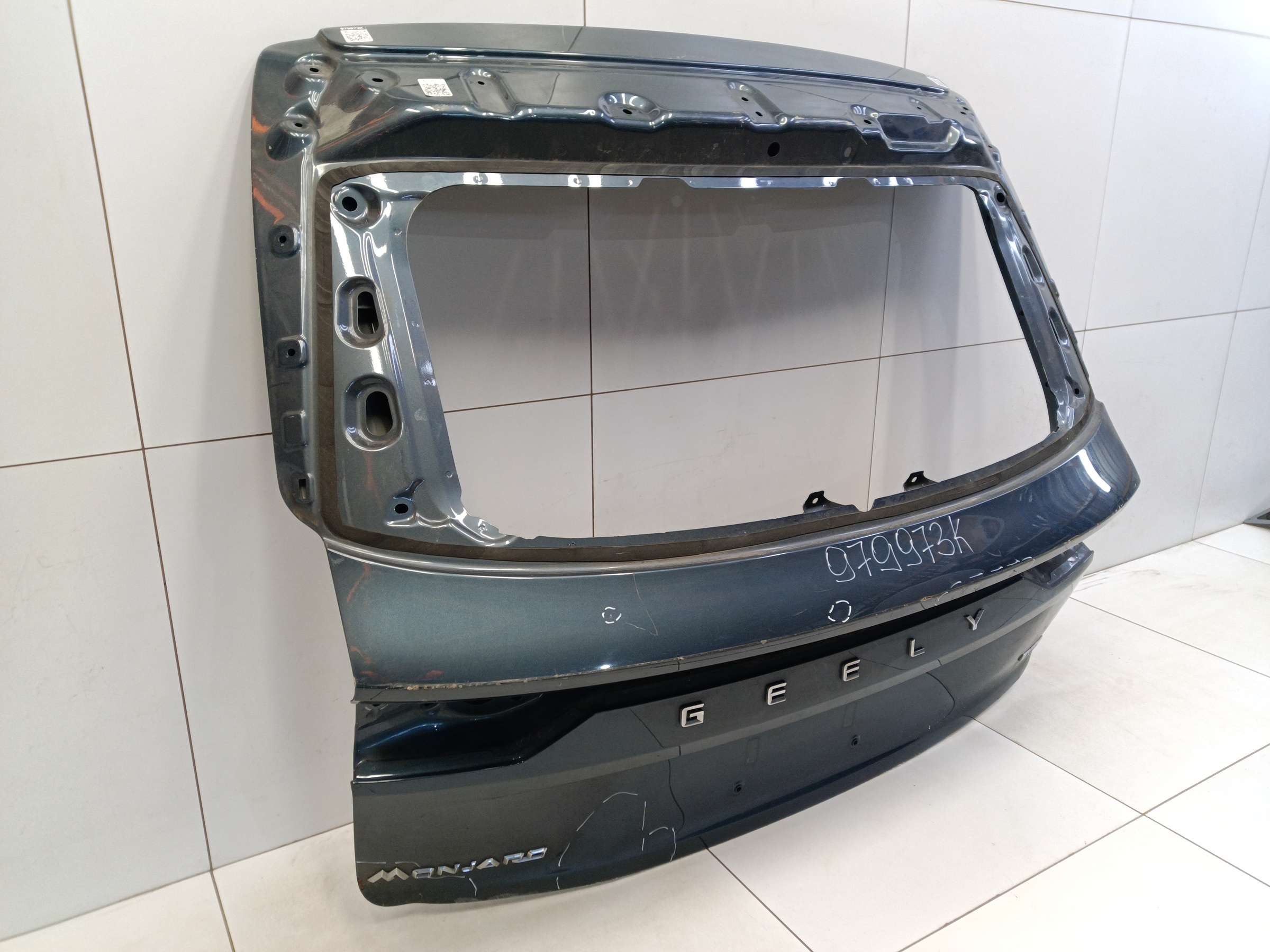 Крышка багажника Geely Monjaro
