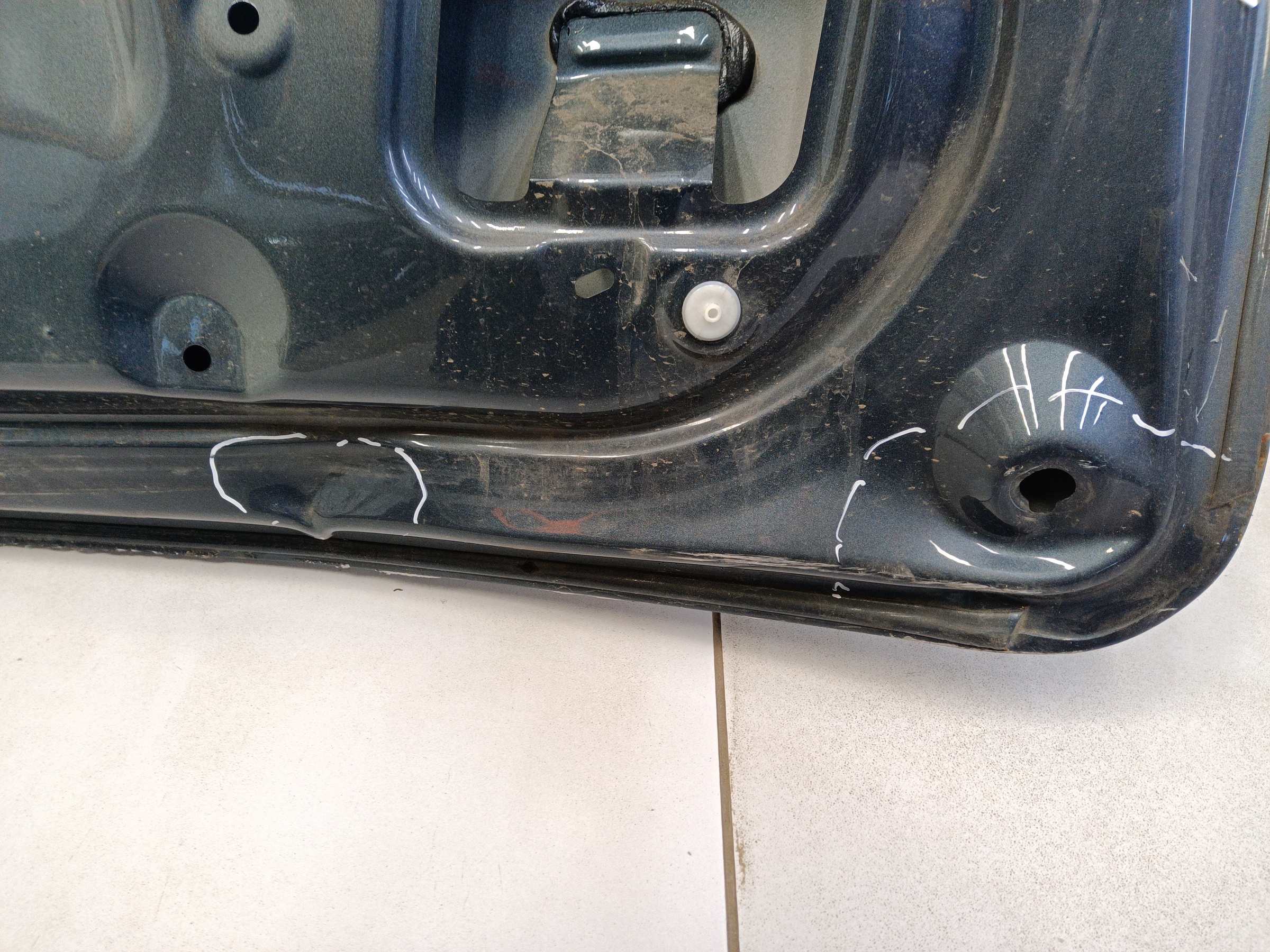 Крышка багажника Geely Monjaro