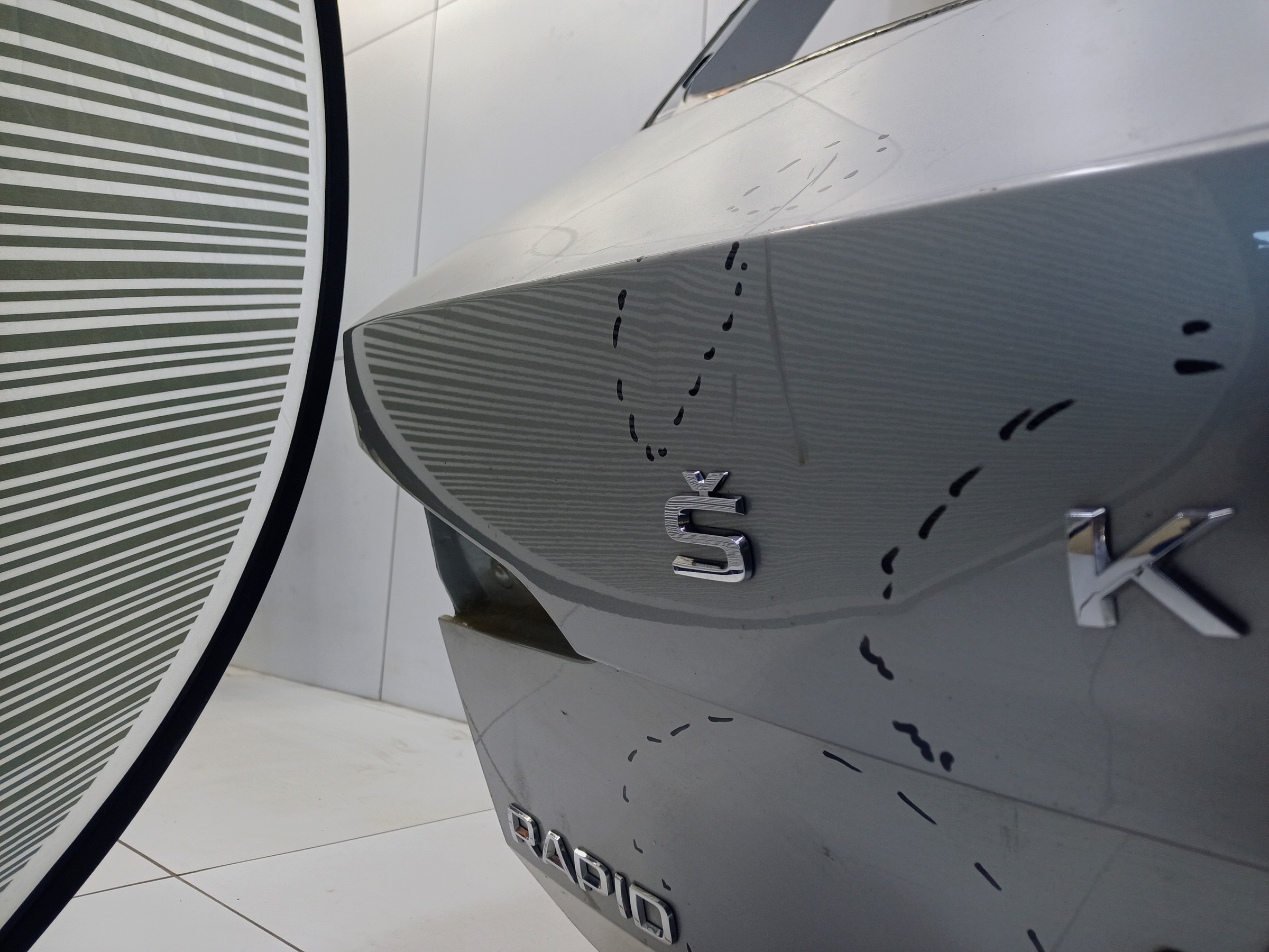 Крышка багажника Skoda Rapid 2