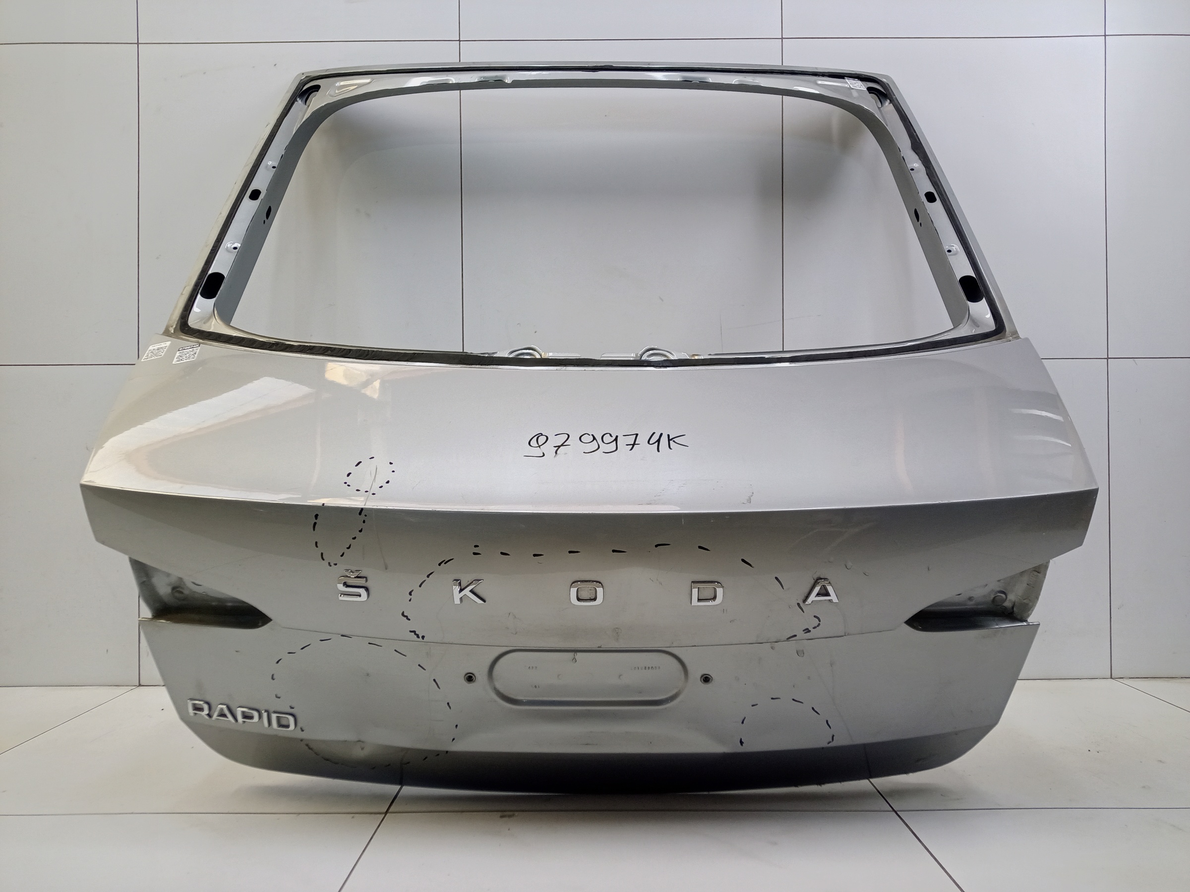 Крышка багажника Skoda Rapid 2