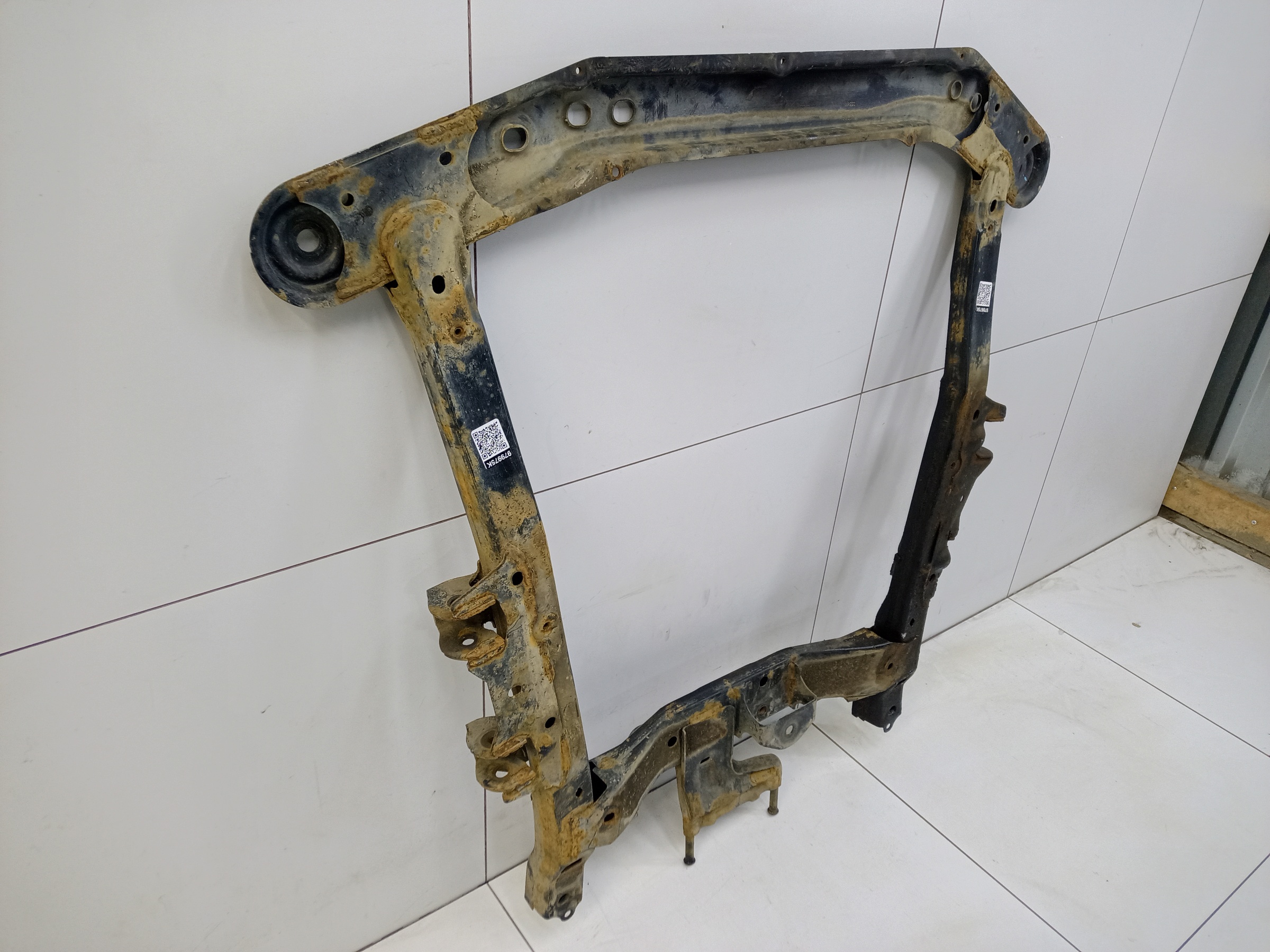 Подрамник передний Lada Largus Restail