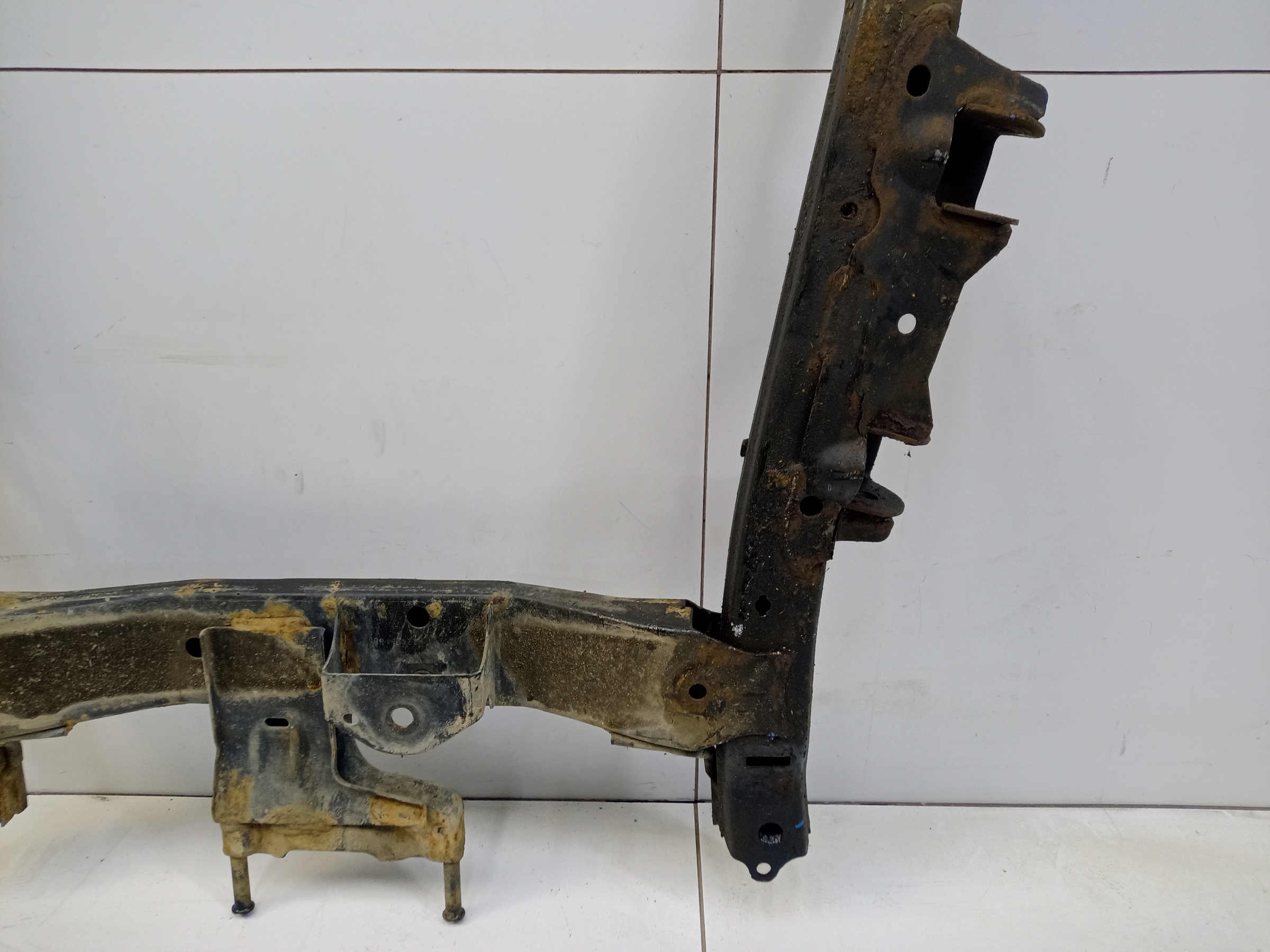 Подрамник передний Lada Largus Restail