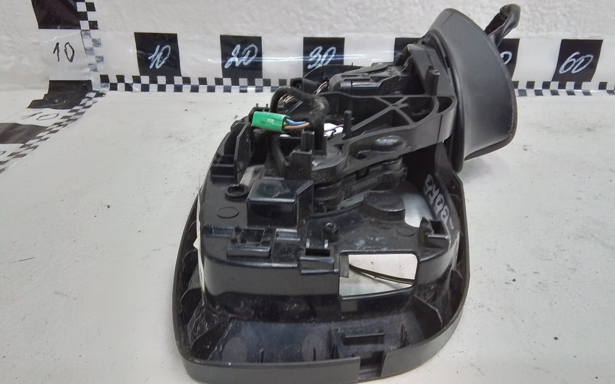Зеркало правое Mazda CX-9 2 9+4 контакта