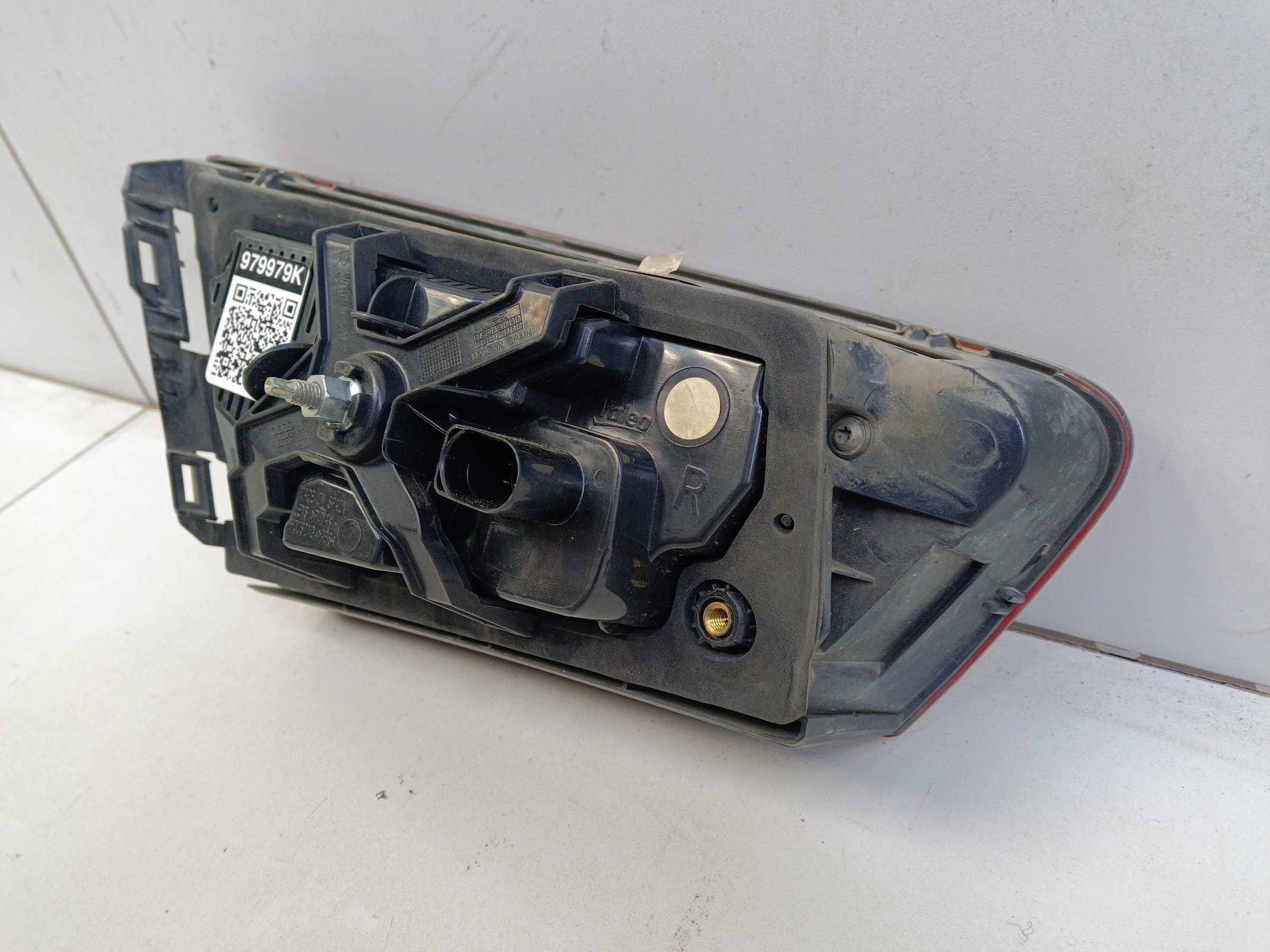 Фонарь задний правый внутренний Audi A6 C7 Sedan Restail